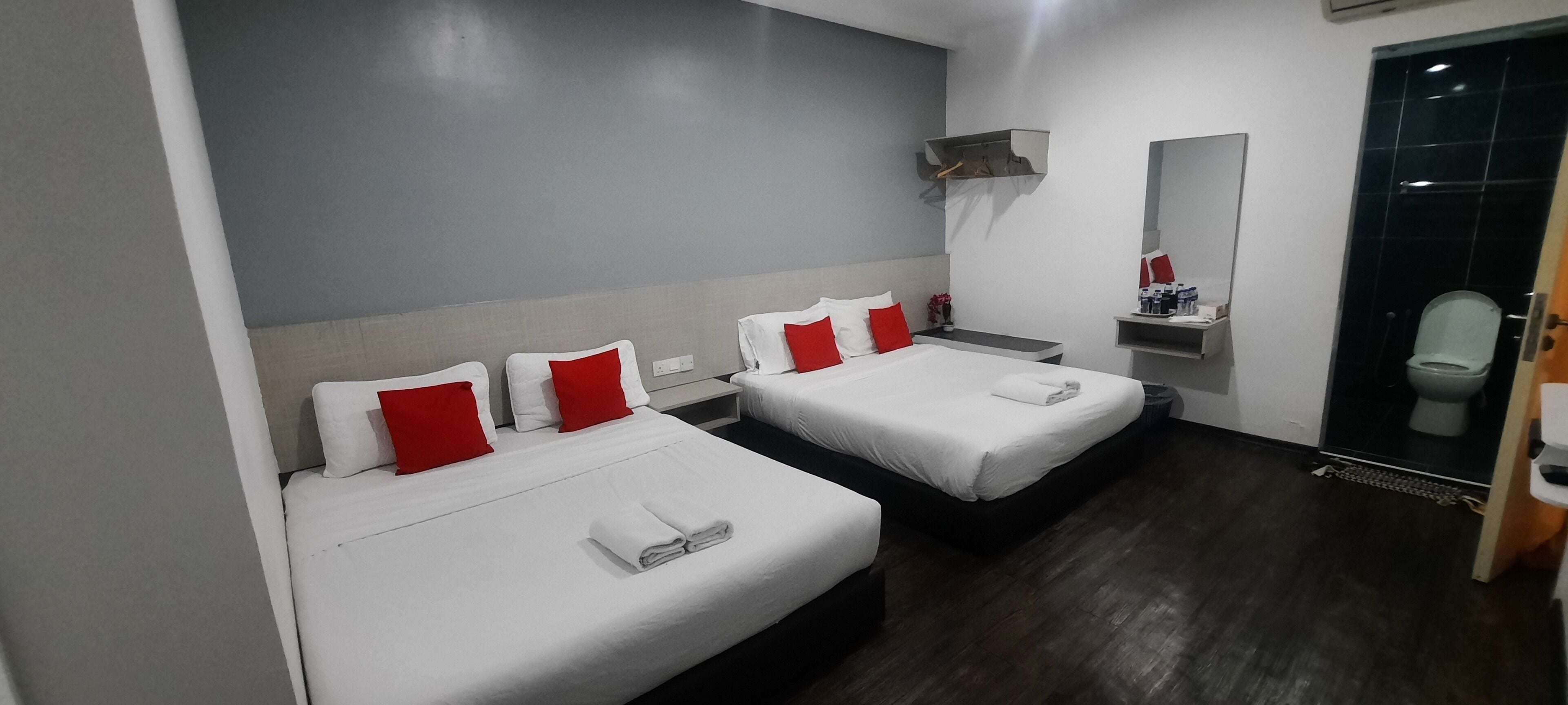 Rg Hotel by OYO