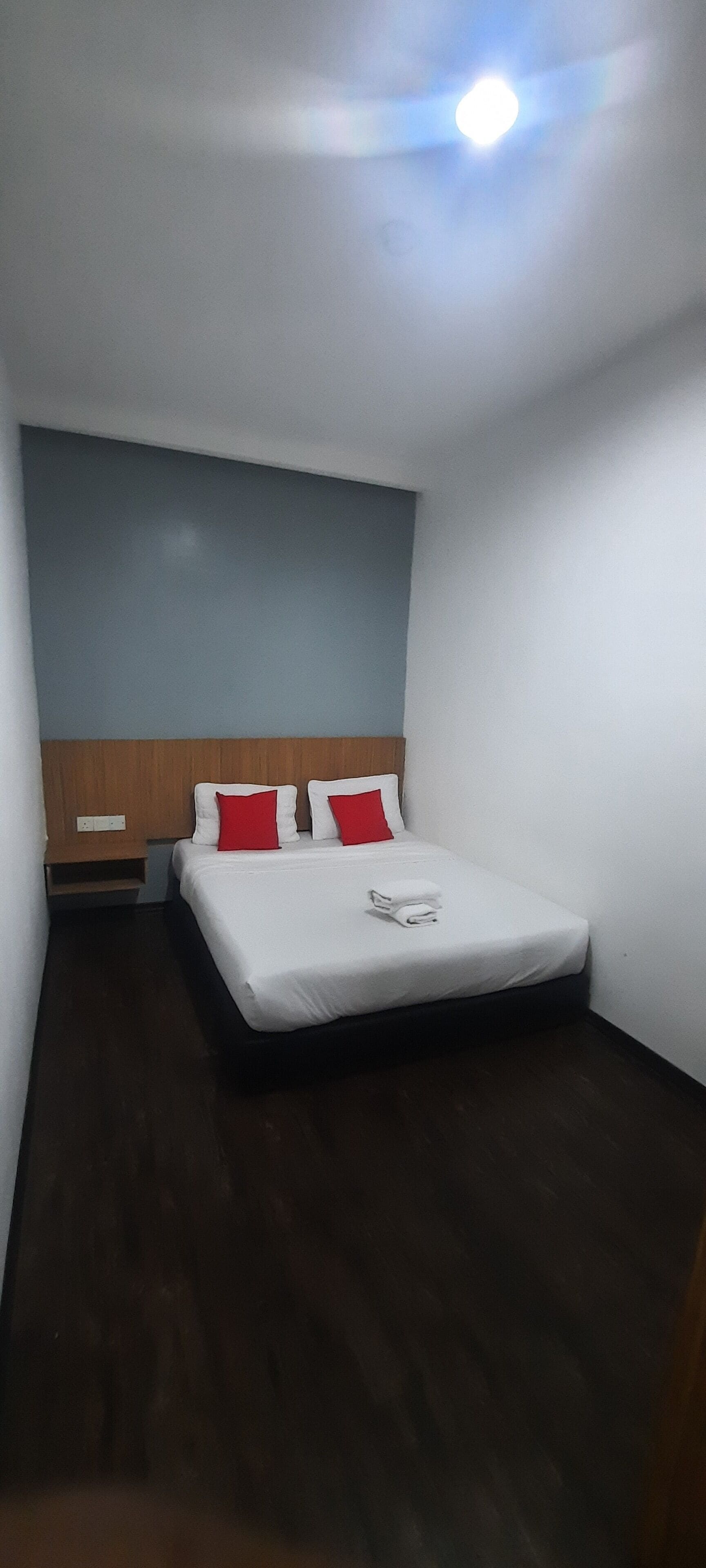 Rg Hotel by OYO