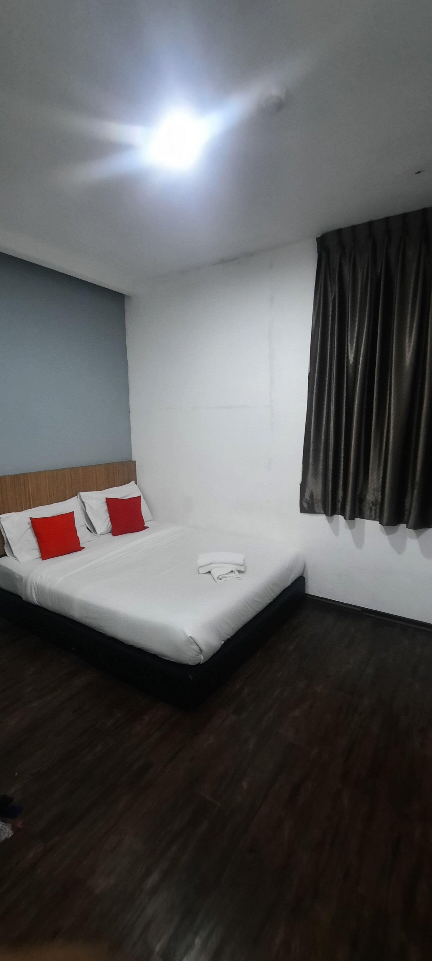 Rg Hotel by OYO