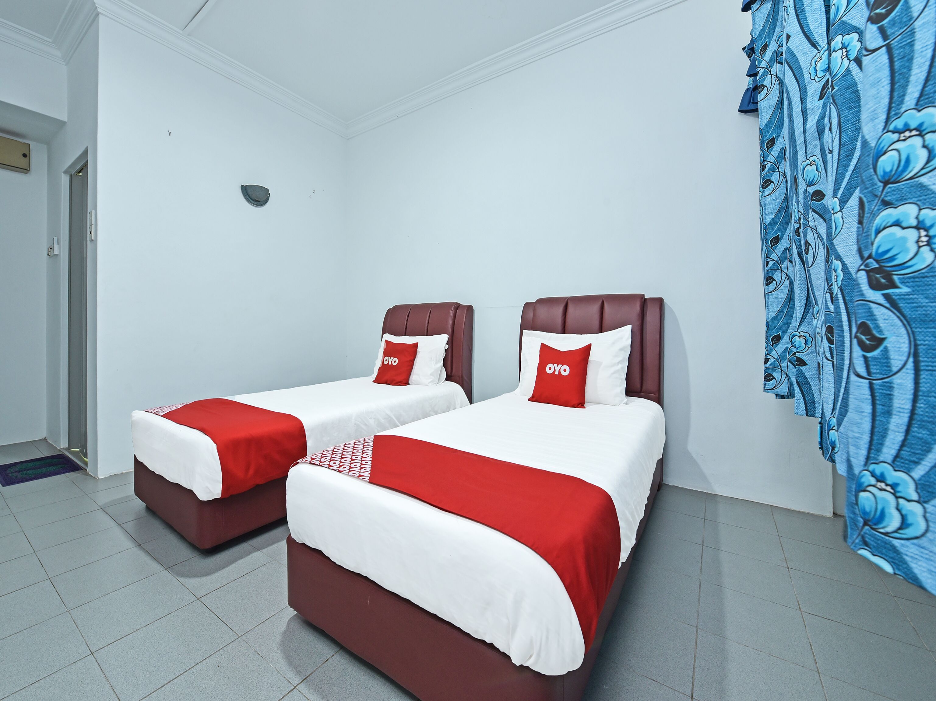 Oyo 90544 M&H Hotel