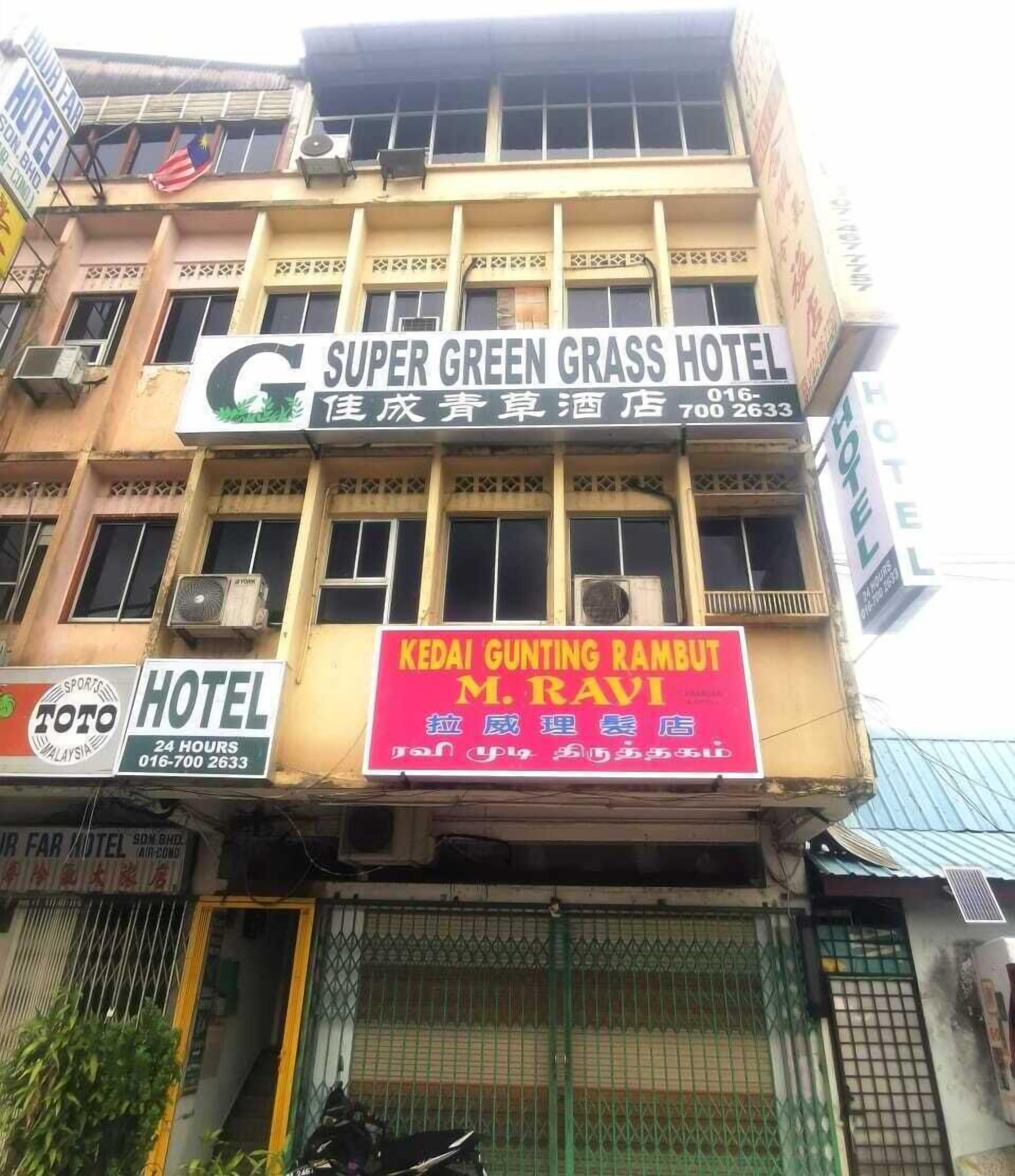 Spot On 90625 Super Green Grass Hotel