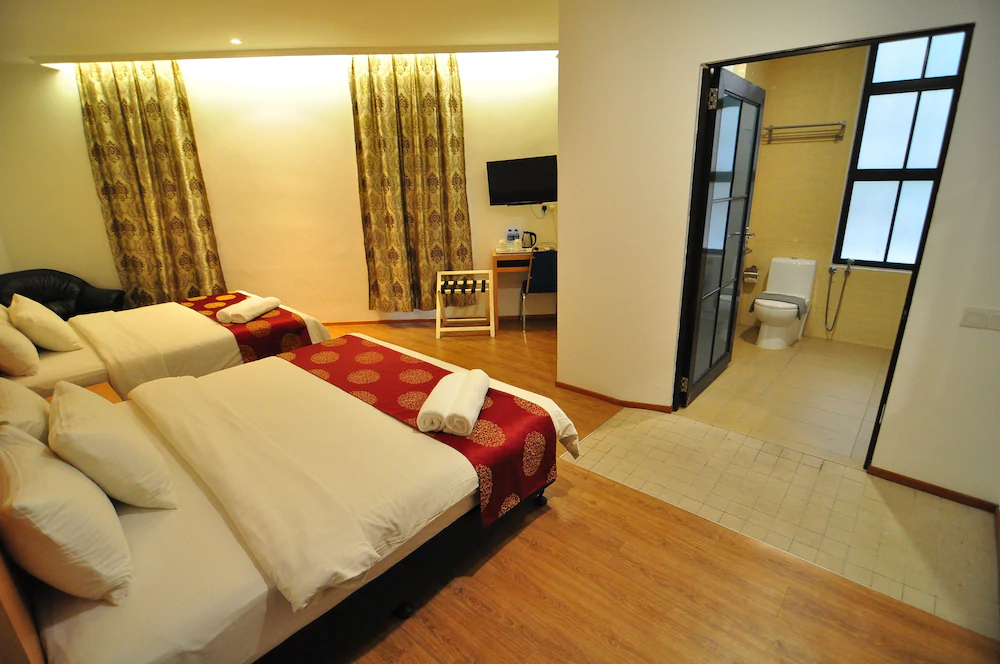 1 Million Hotel