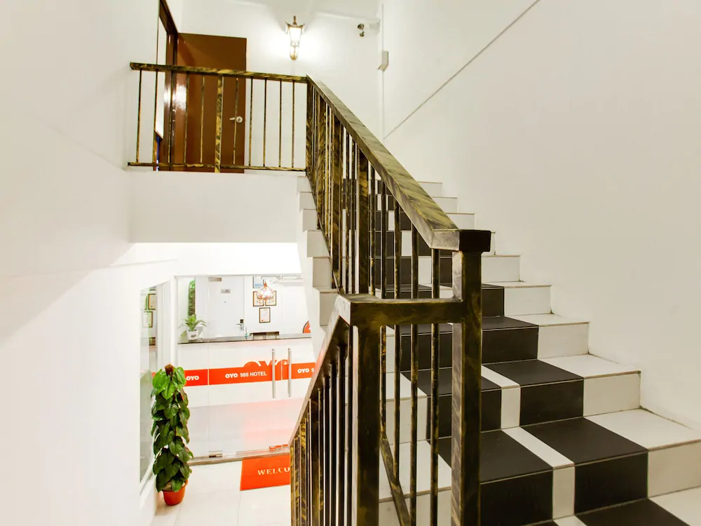 988 Hotel by OYO Rooms