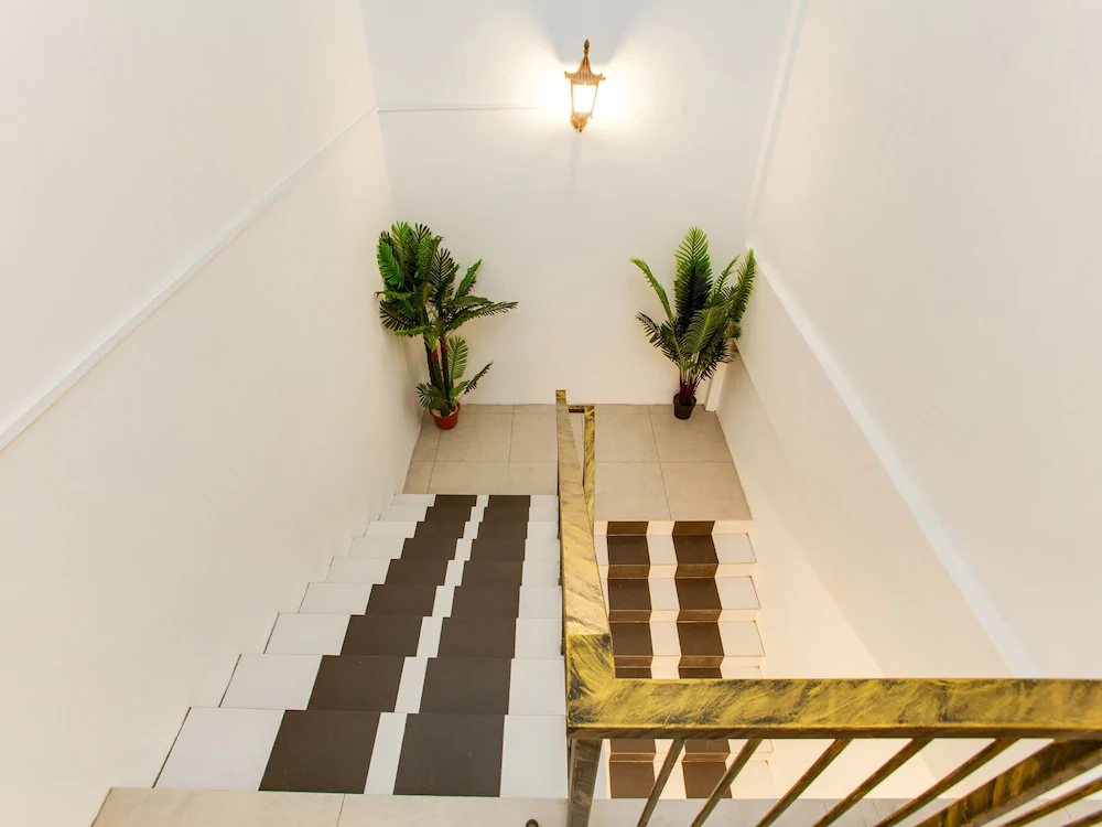 988 Hotel by OYO Rooms