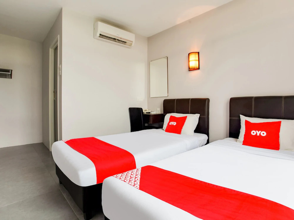 988 Hotel by OYO Rooms