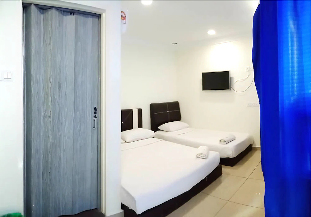 Cattleya Glory Hotel