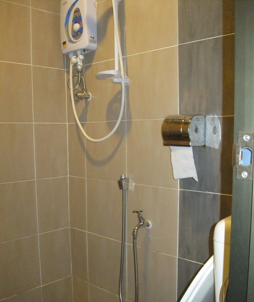 CIQ Hotel
