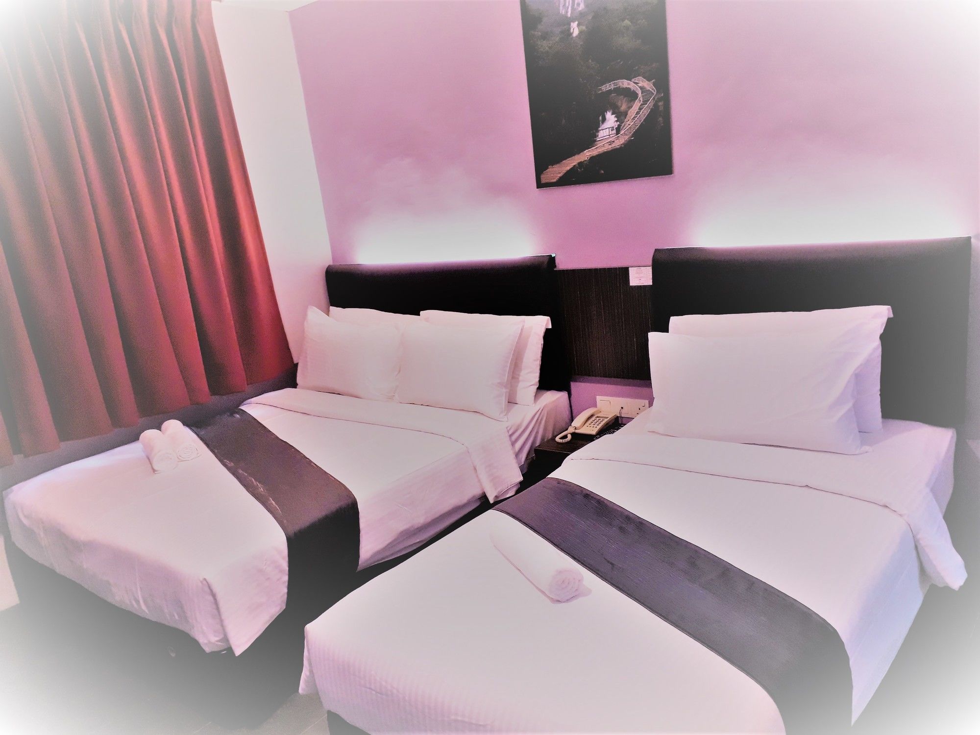 CIQ Hotel