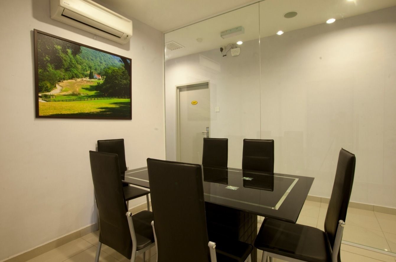 CIQ Hotel