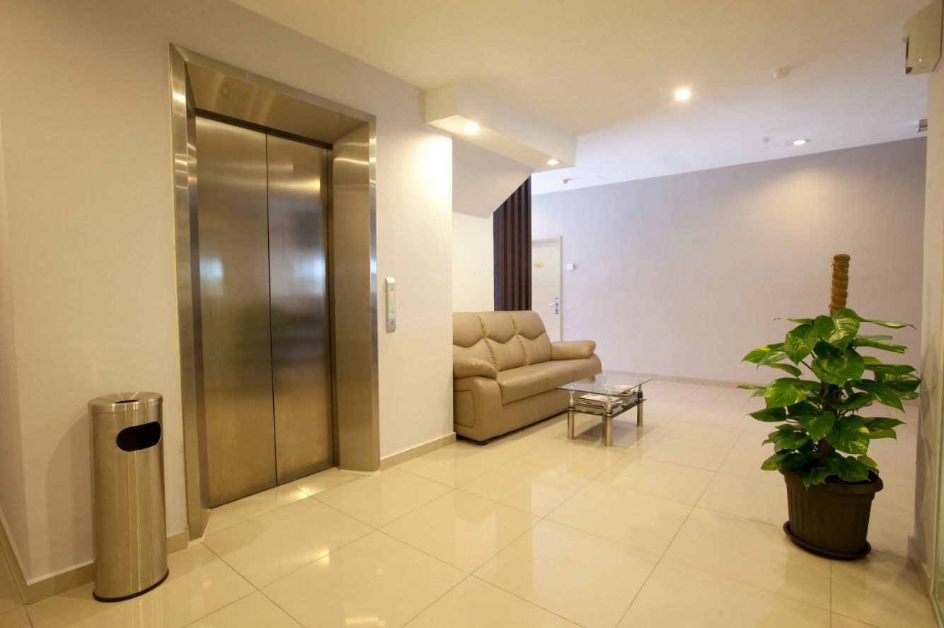 CIQ Hotel