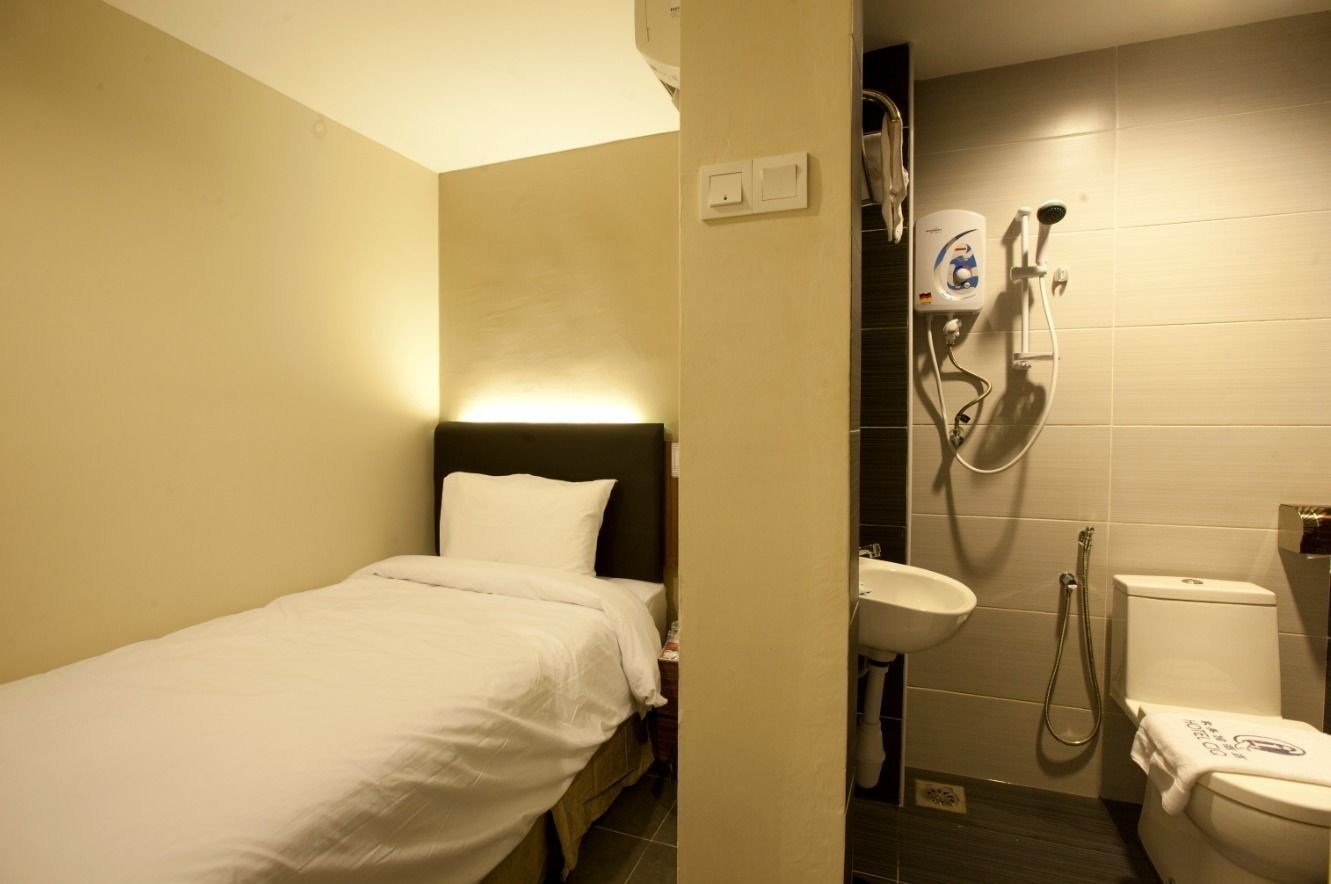 CIQ Hotel