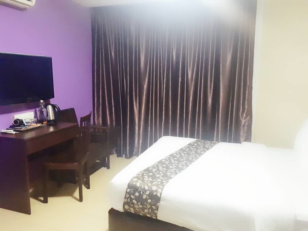 CIQ Hotel
