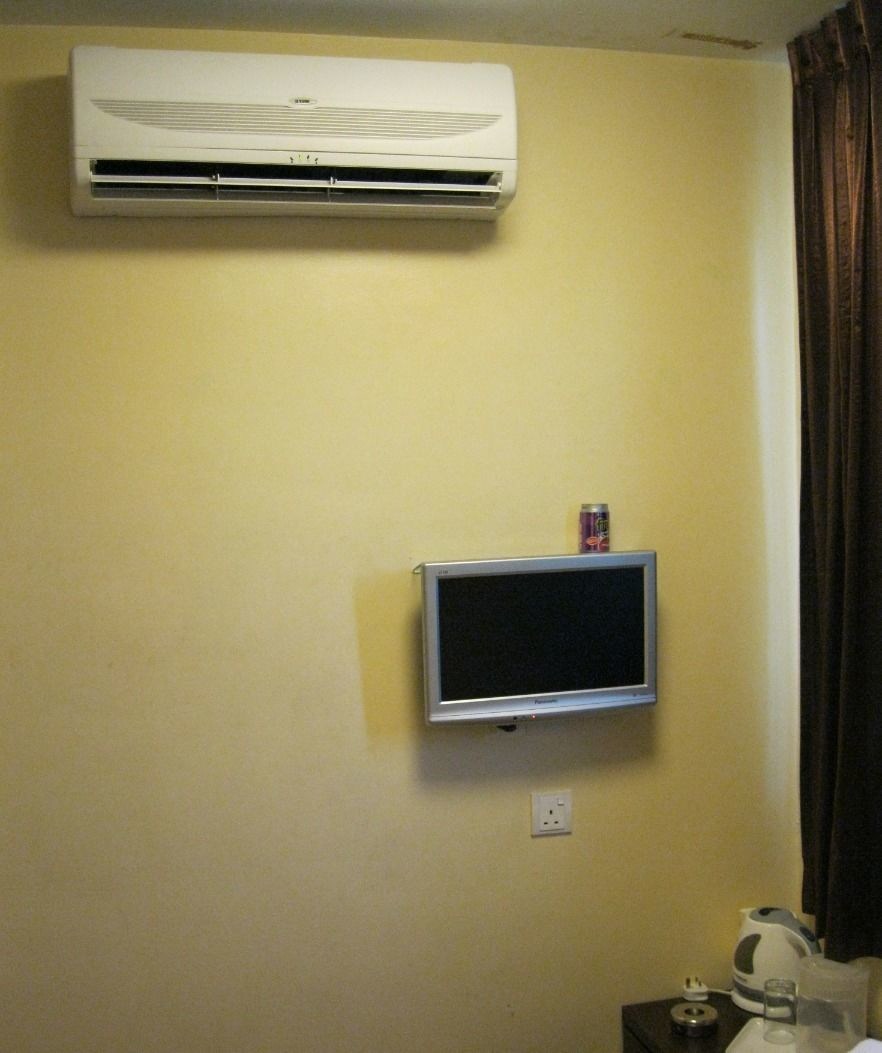 CIQ Hotel