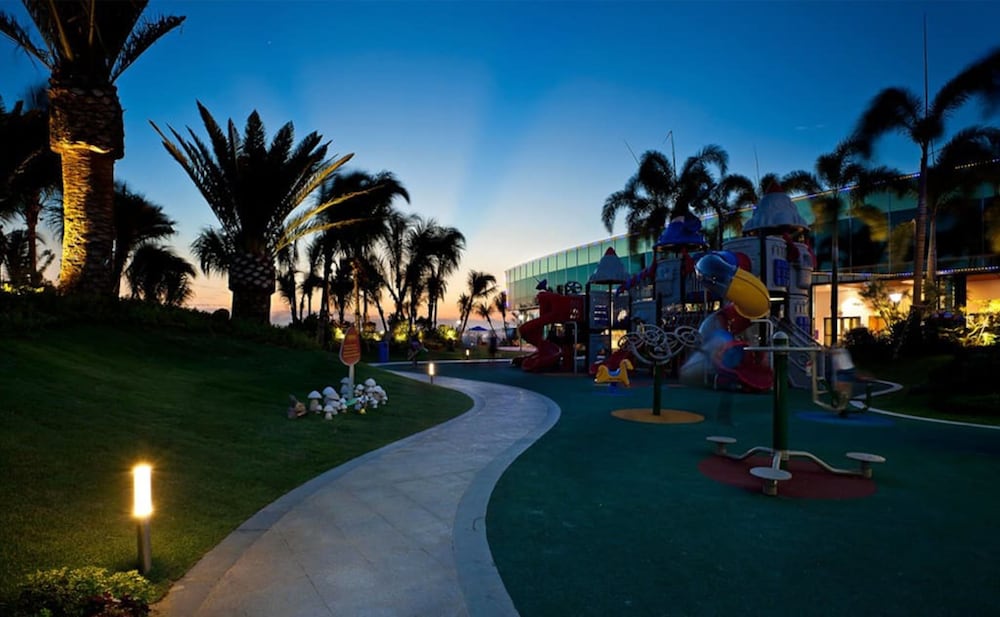 Country Garden Danga Bay By Tranquilo