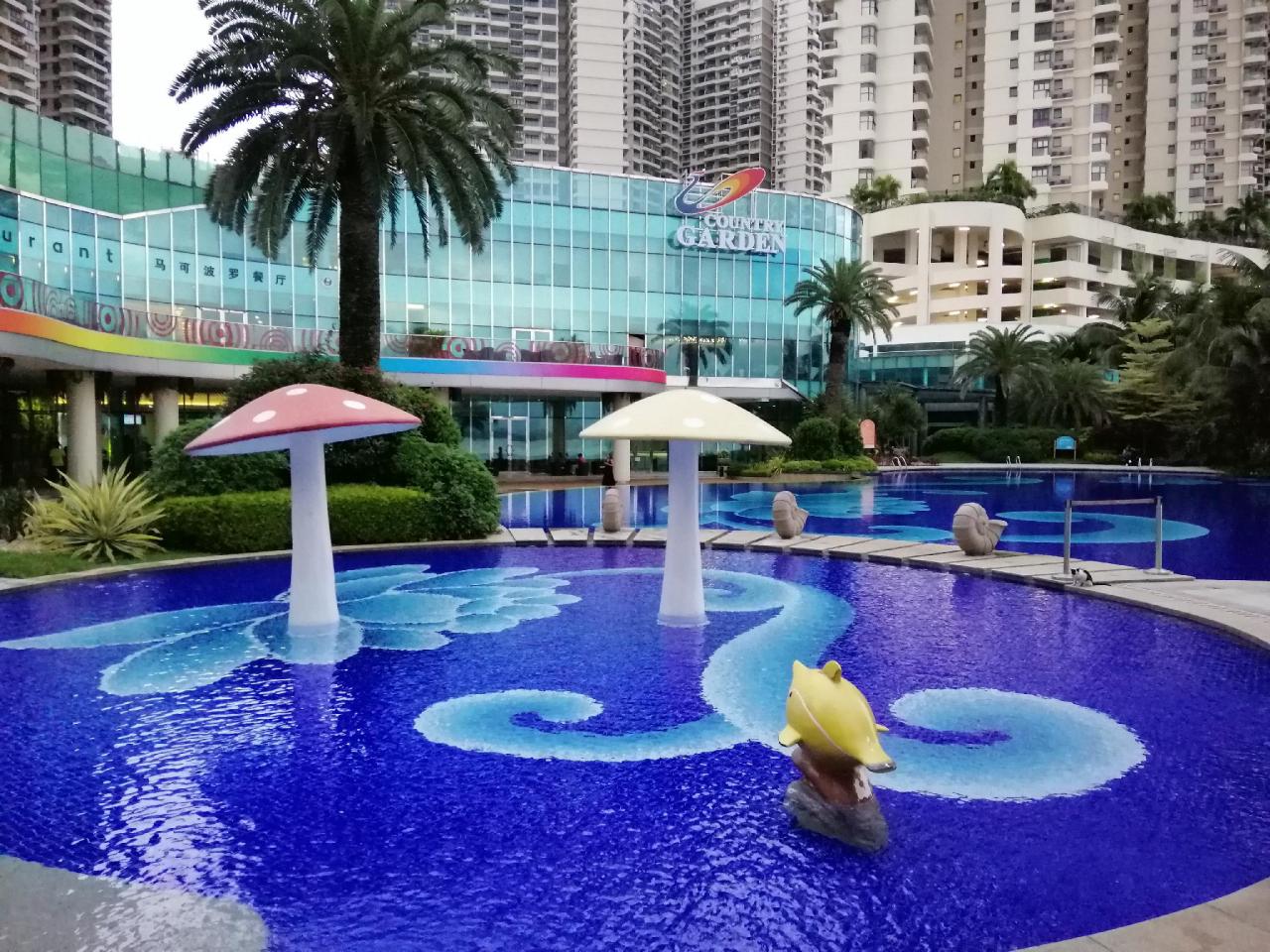 Country Gardens Danga Bay by JCL