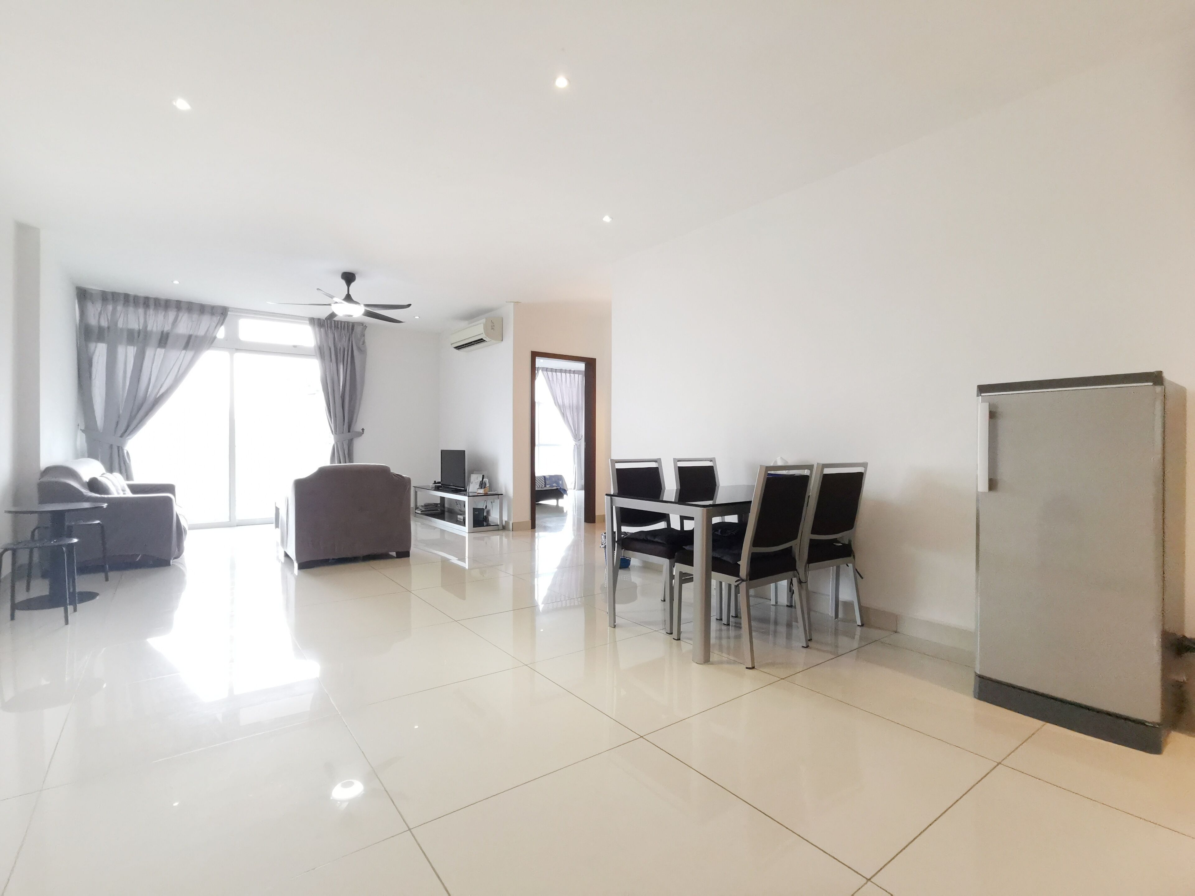 D'esplanade Residences @ KSL City by Immaculate