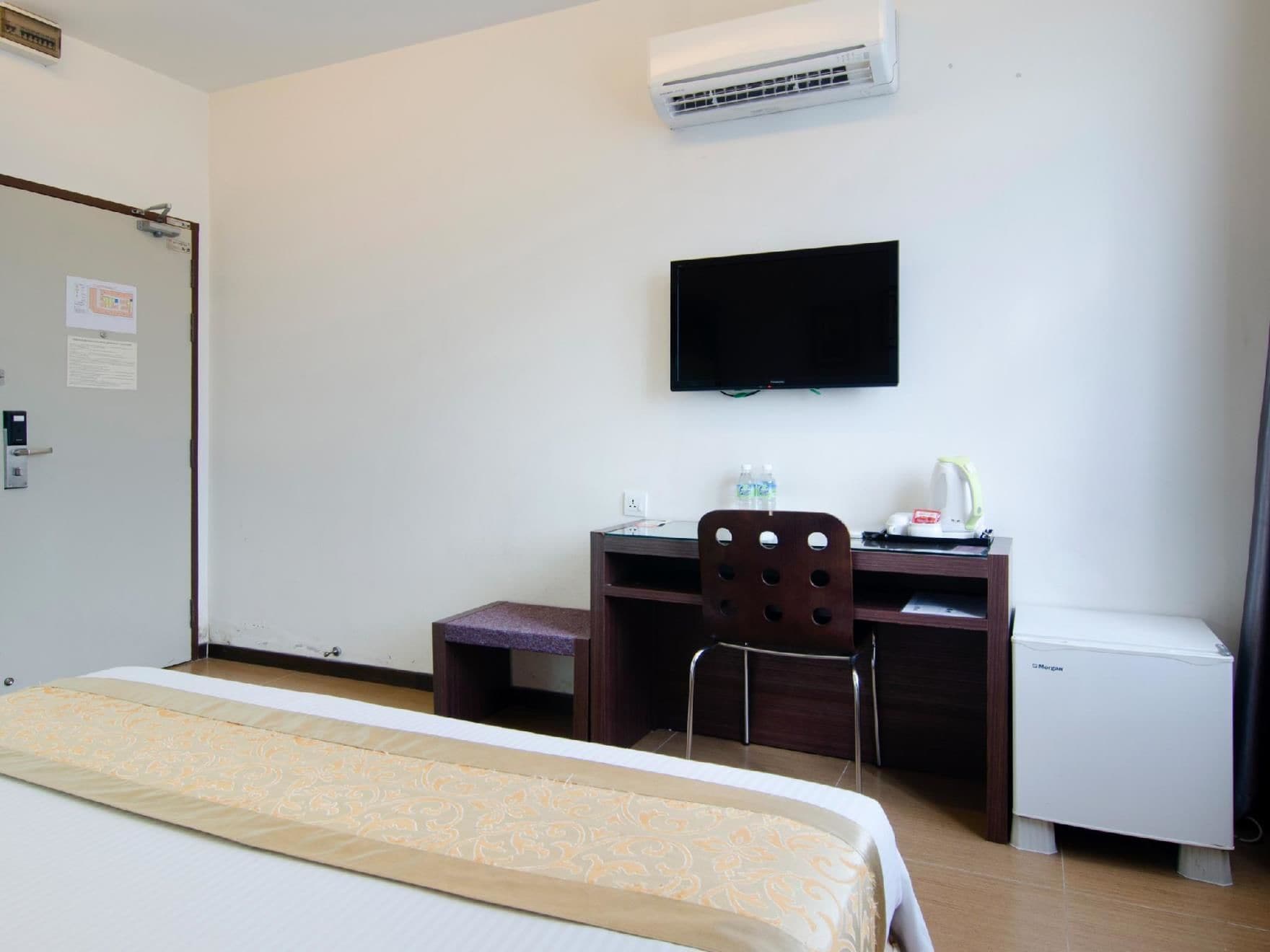 Eight Days Boutique Hotel - Mount Austin