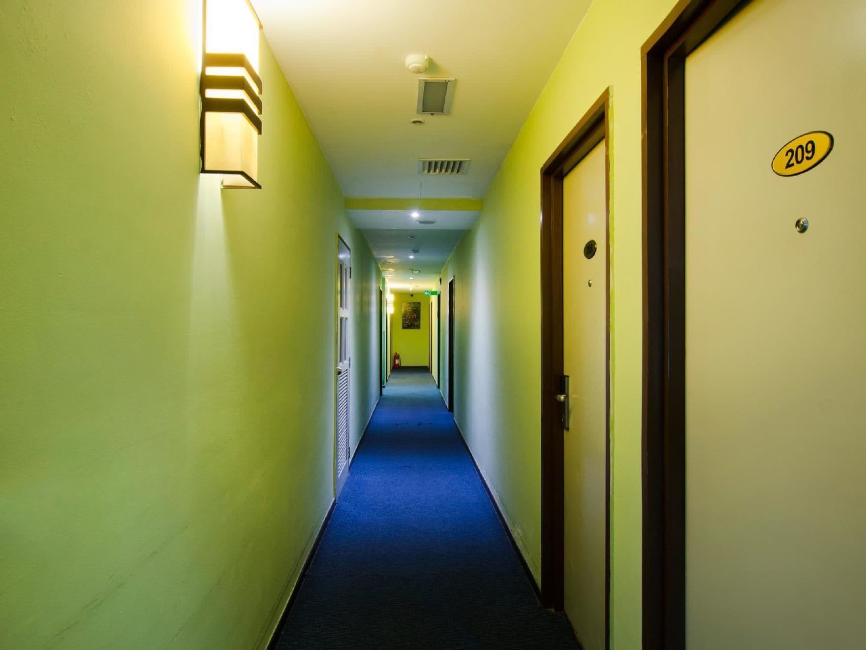 Eight Days Boutique Hotel - Mount Austin