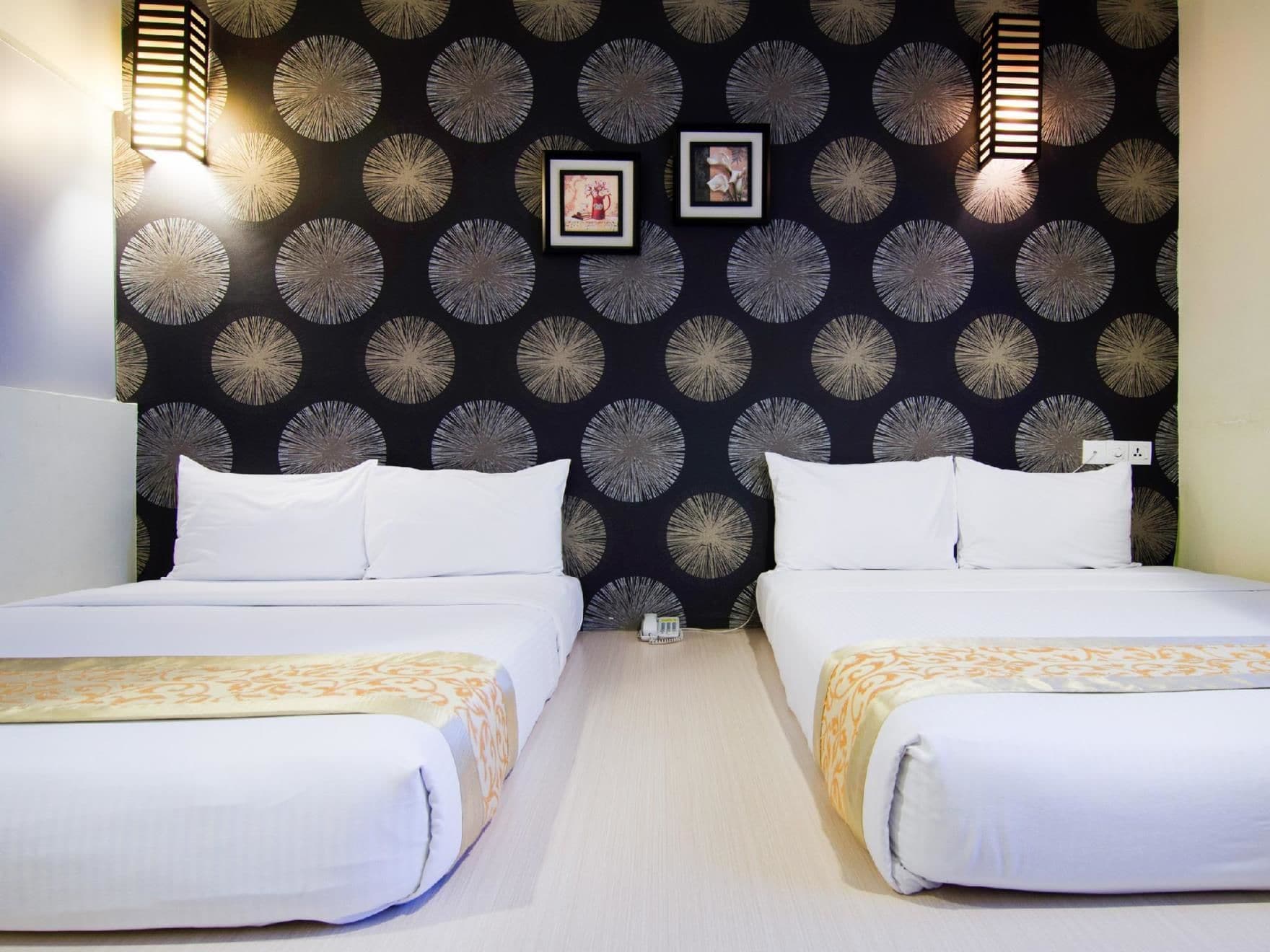 Eight Days Boutique Hotel - Mount Austin