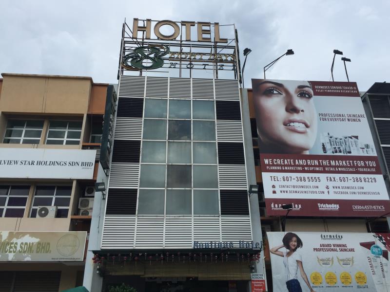 Eight Days Boutique Hotel Permas Jaya