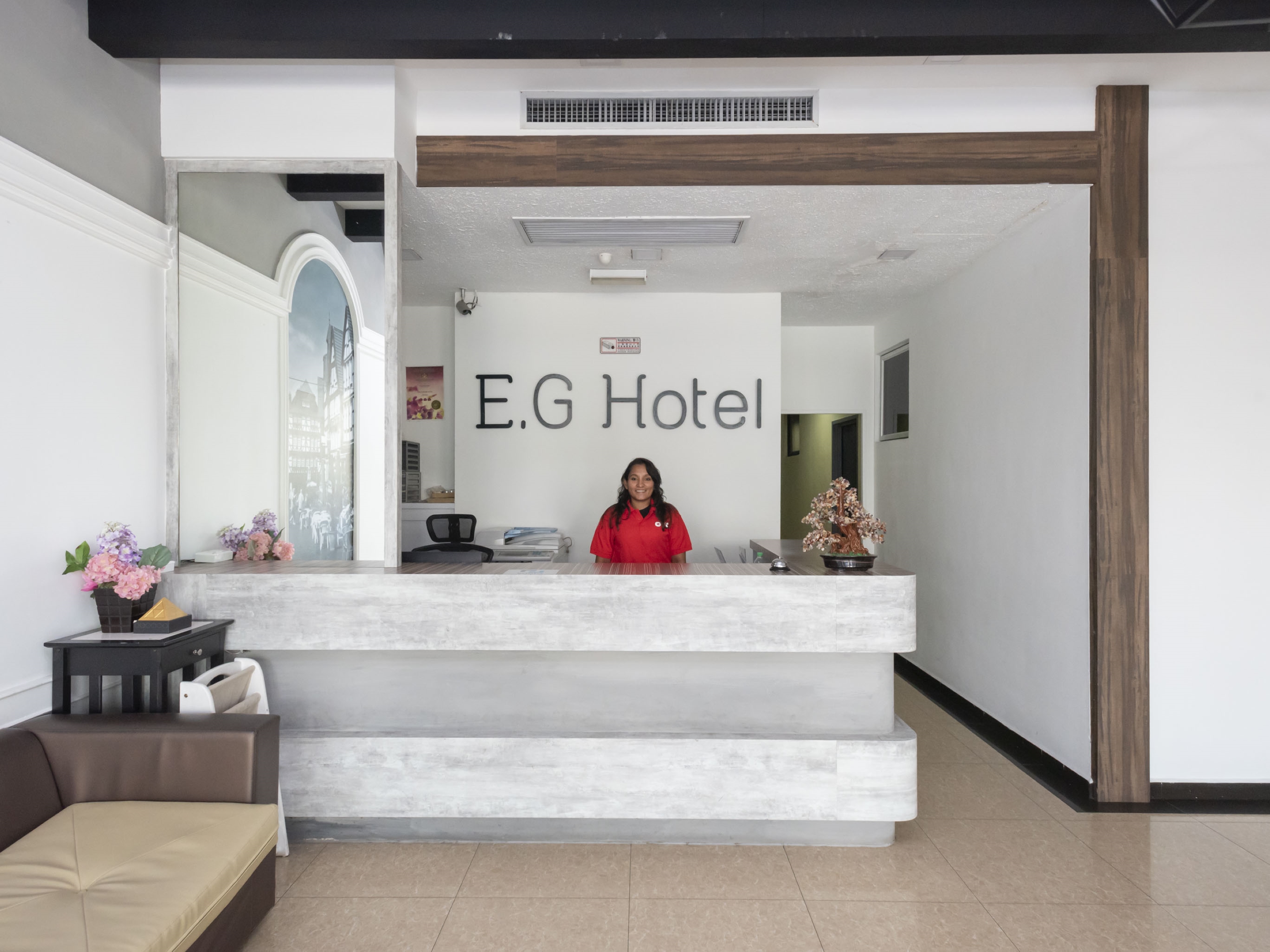 Fully House Hotel by OYO Rooms