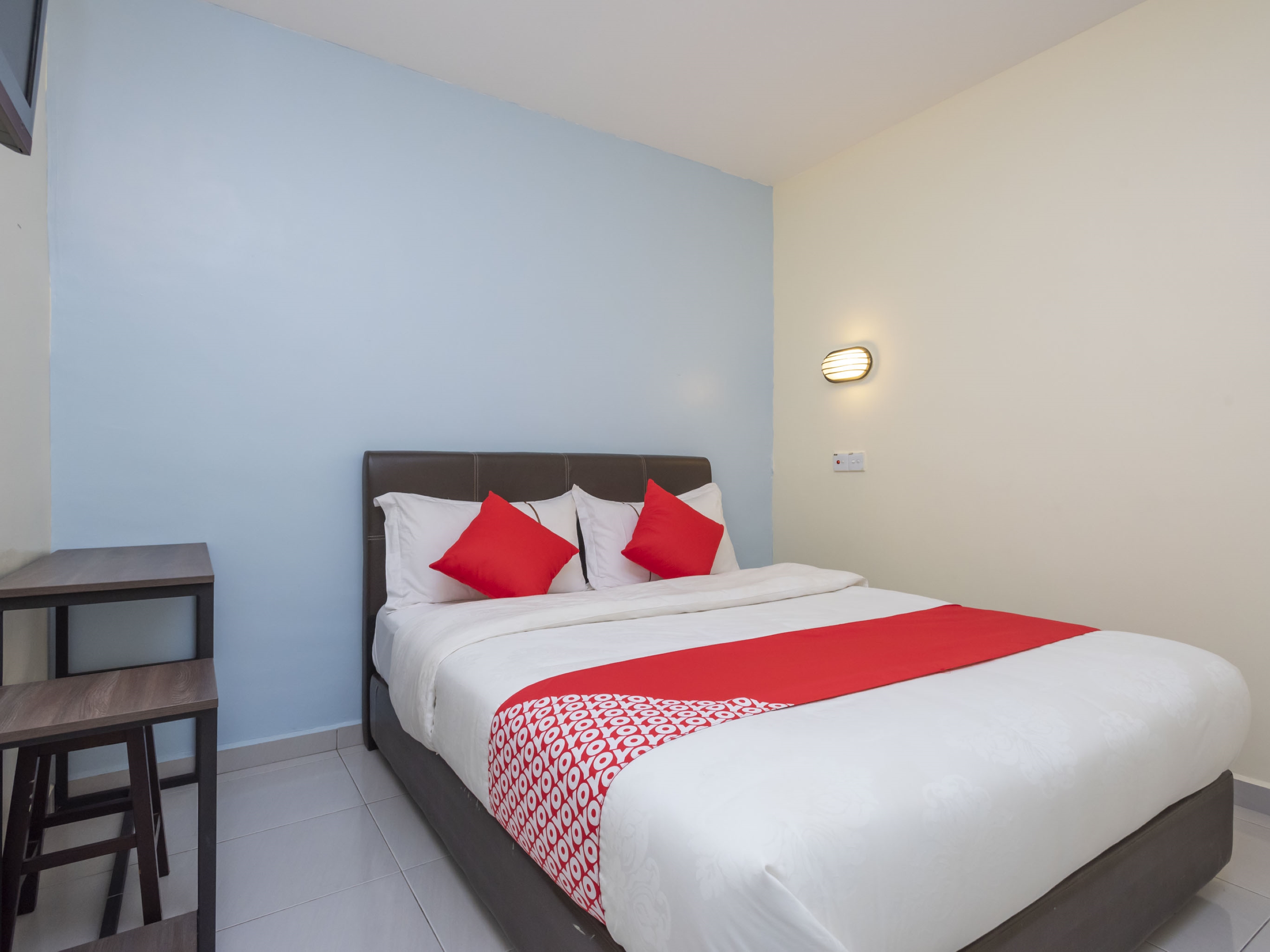 Fully House Hotel by OYO Rooms