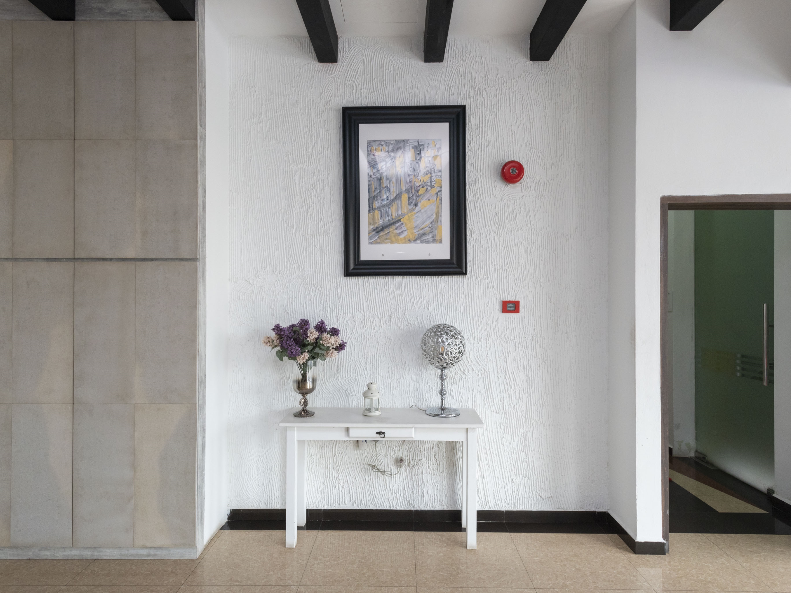 Fully House Hotel by OYO Rooms