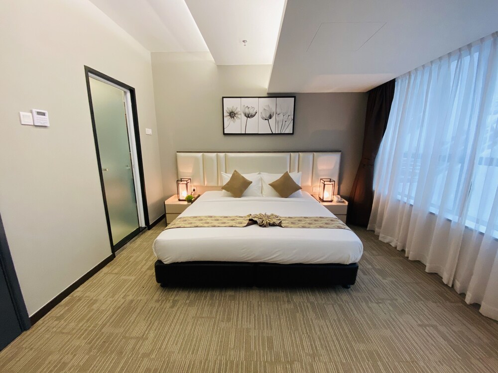 Glex Hotel Signature JB