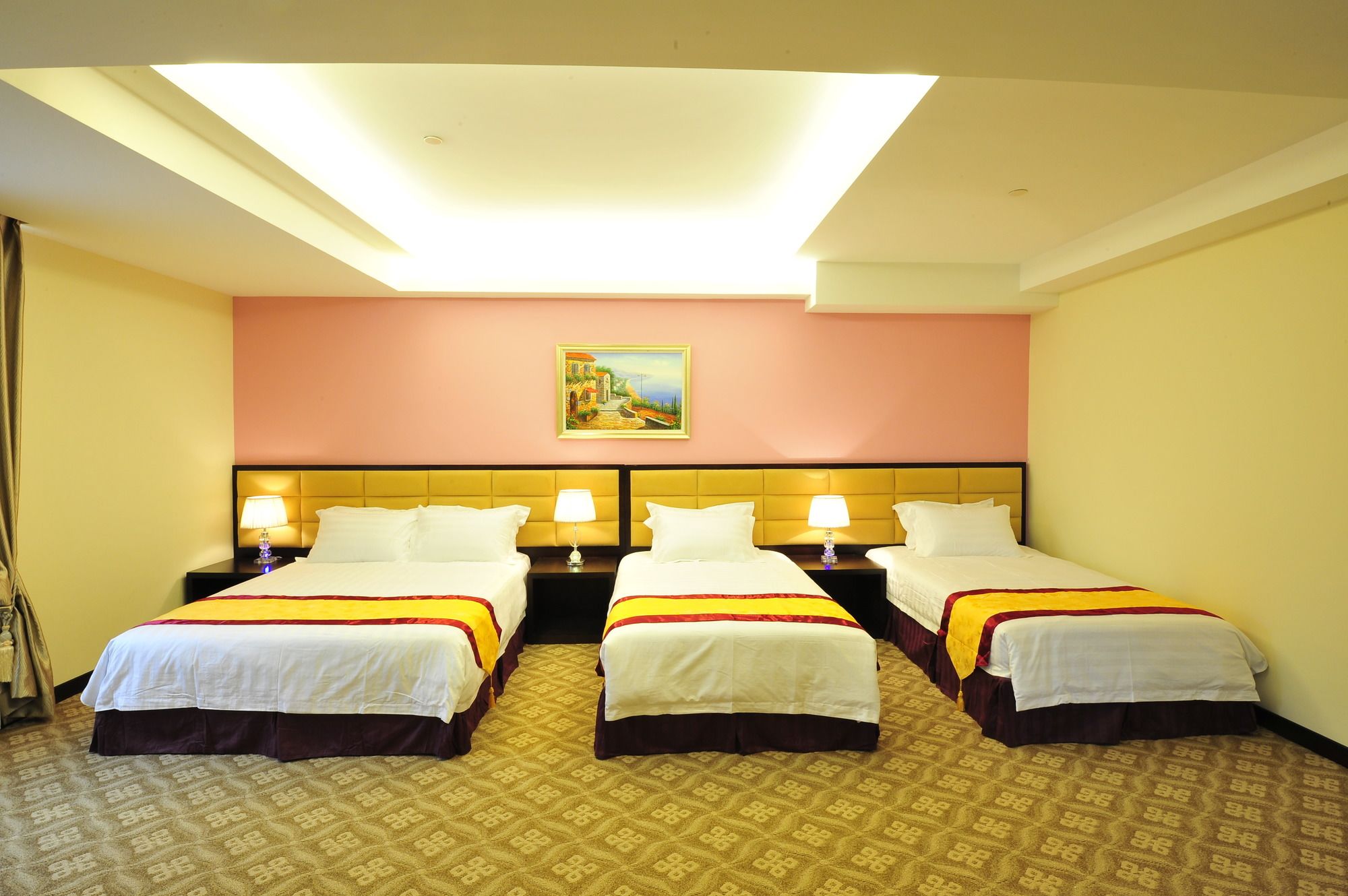 Hallmark Regency Hotel