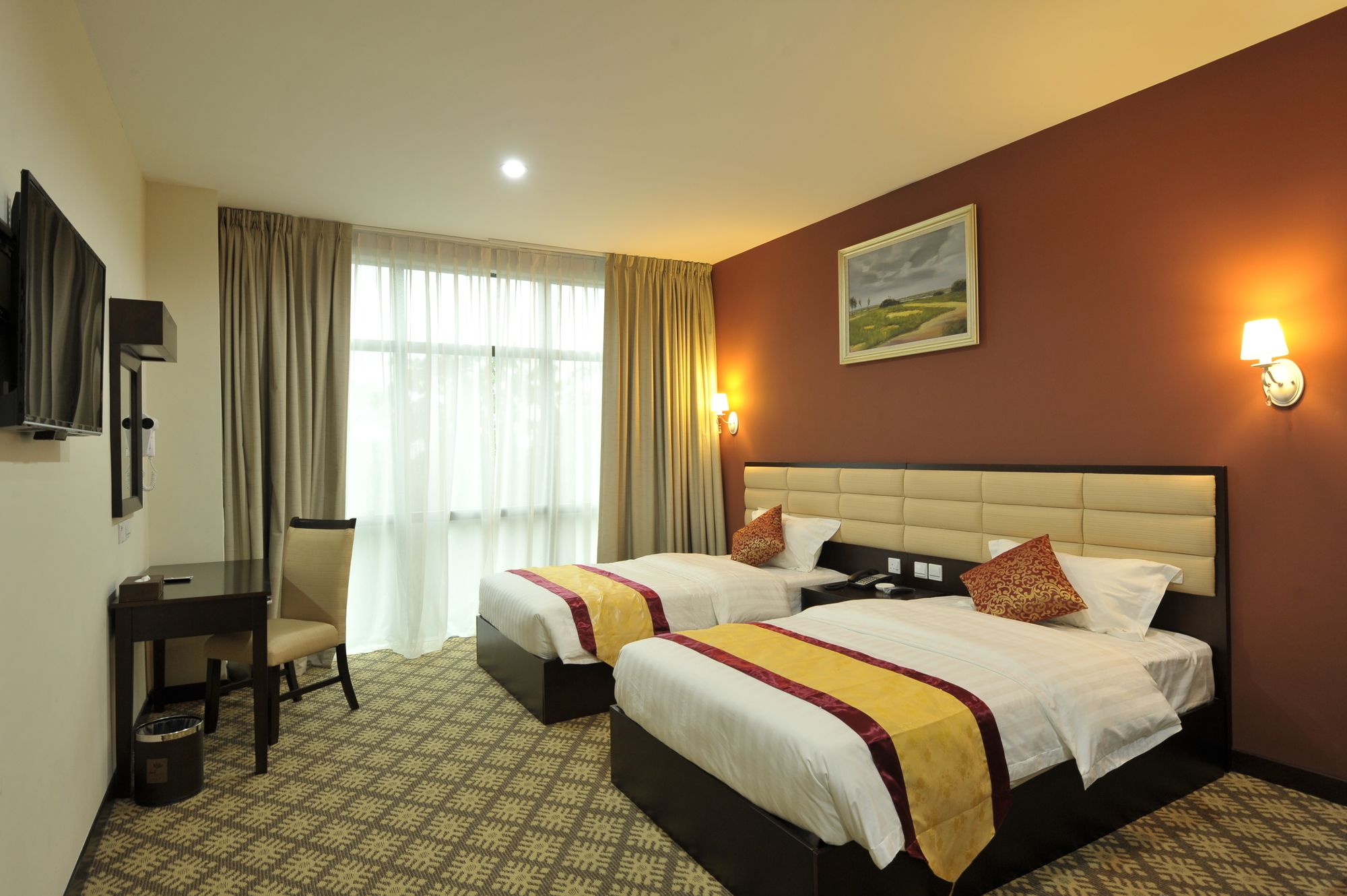 Hallmark Regency Hotel