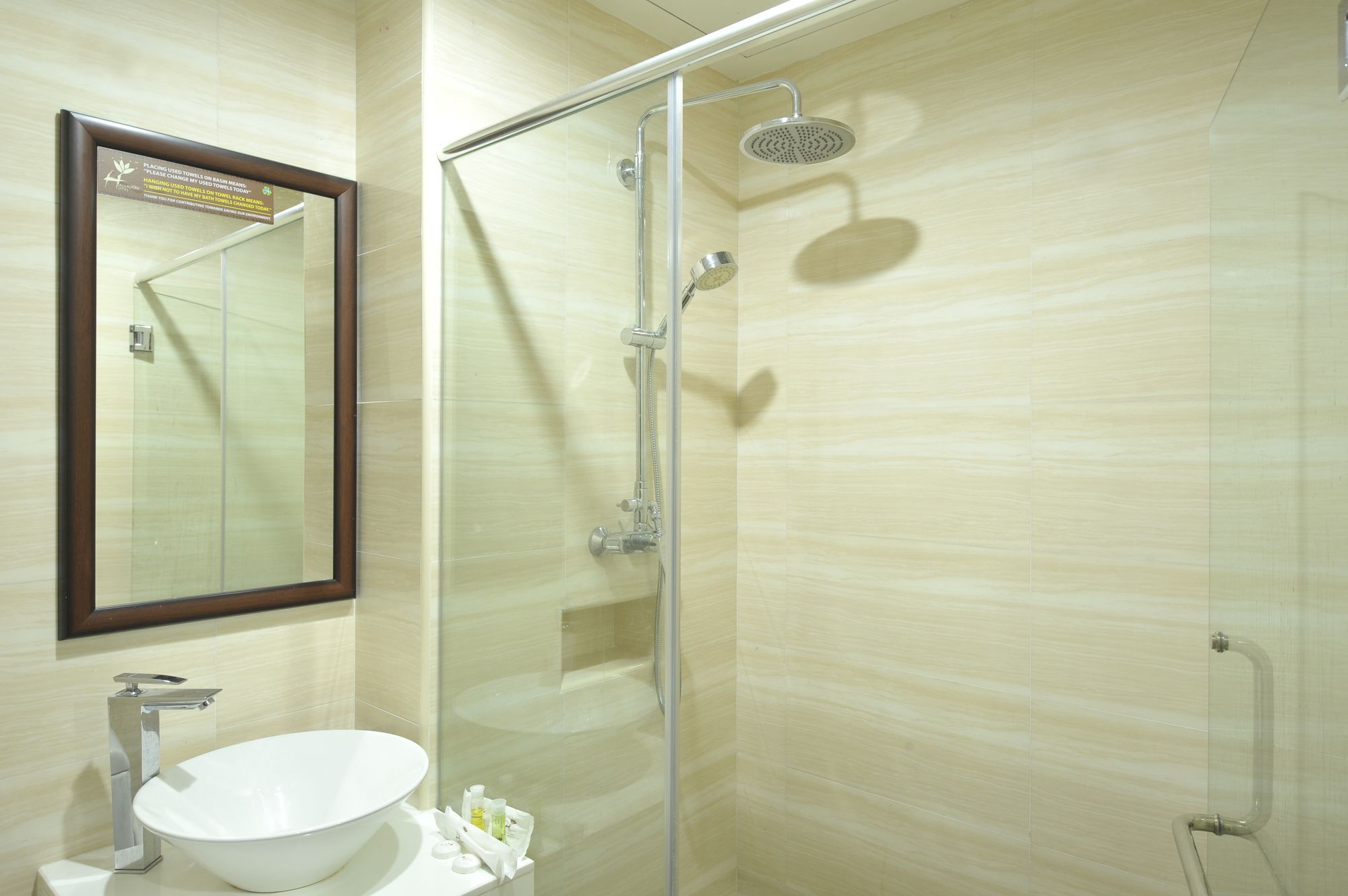 Hallmark Regency Hotel