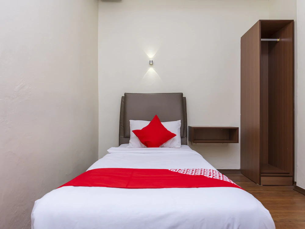 Harmony Hotel By Oyo Rooms