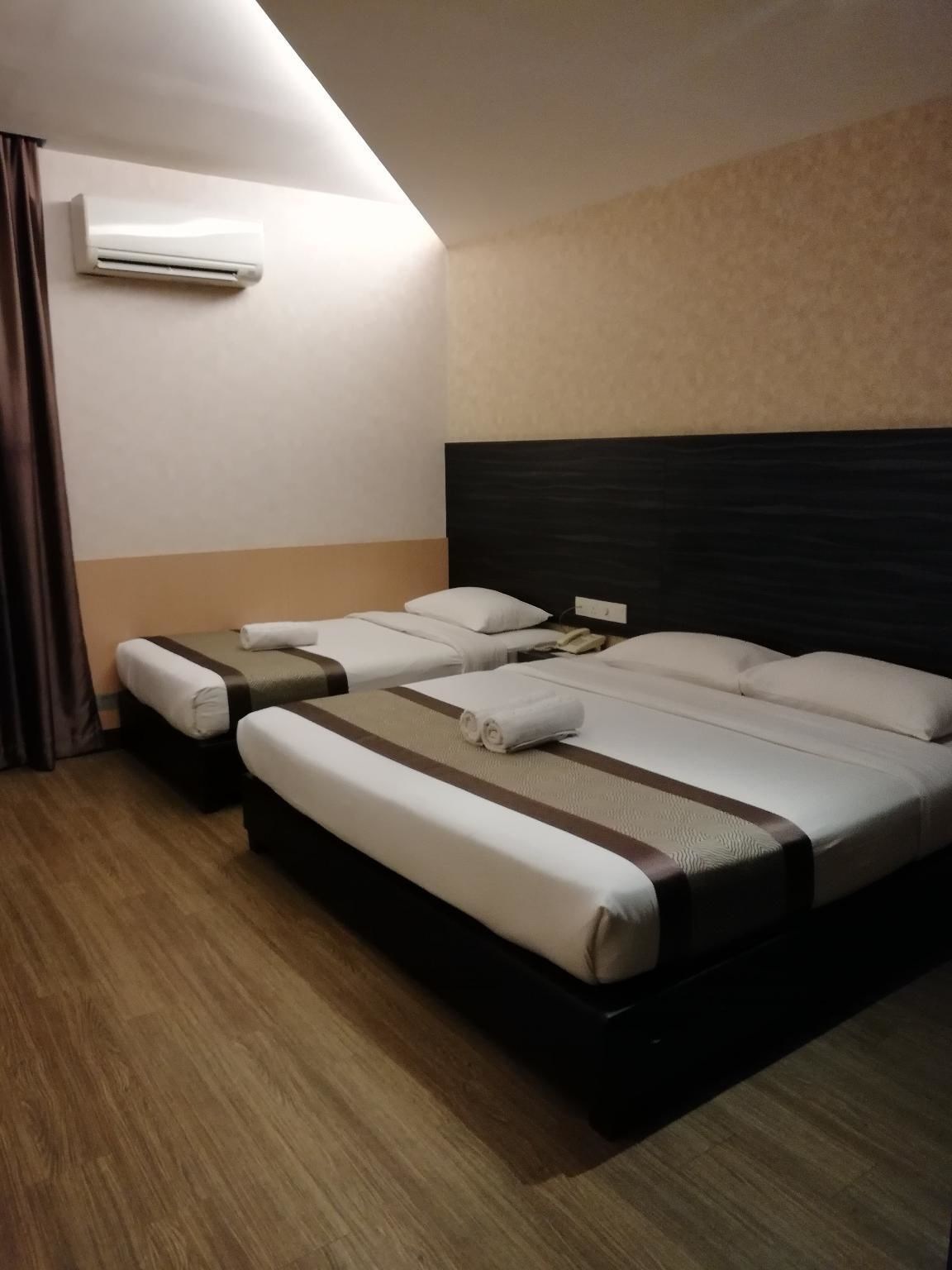 Hotel Austin Paradise