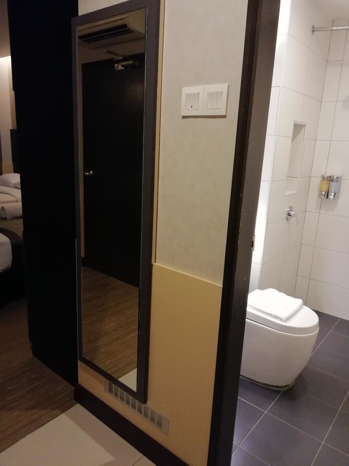 Hotel Austin Paradise