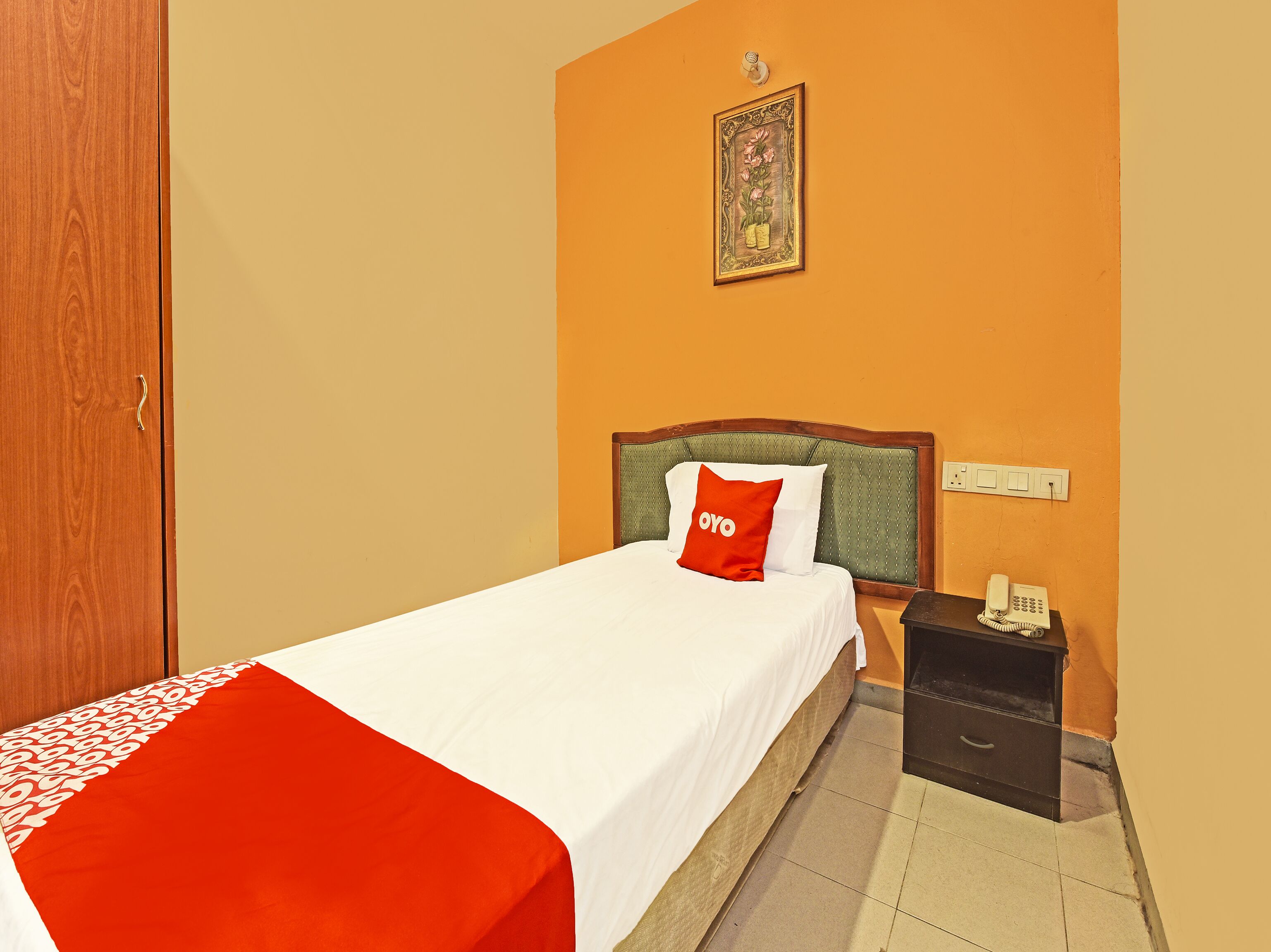 Hotel Sahara by OYO Rooms