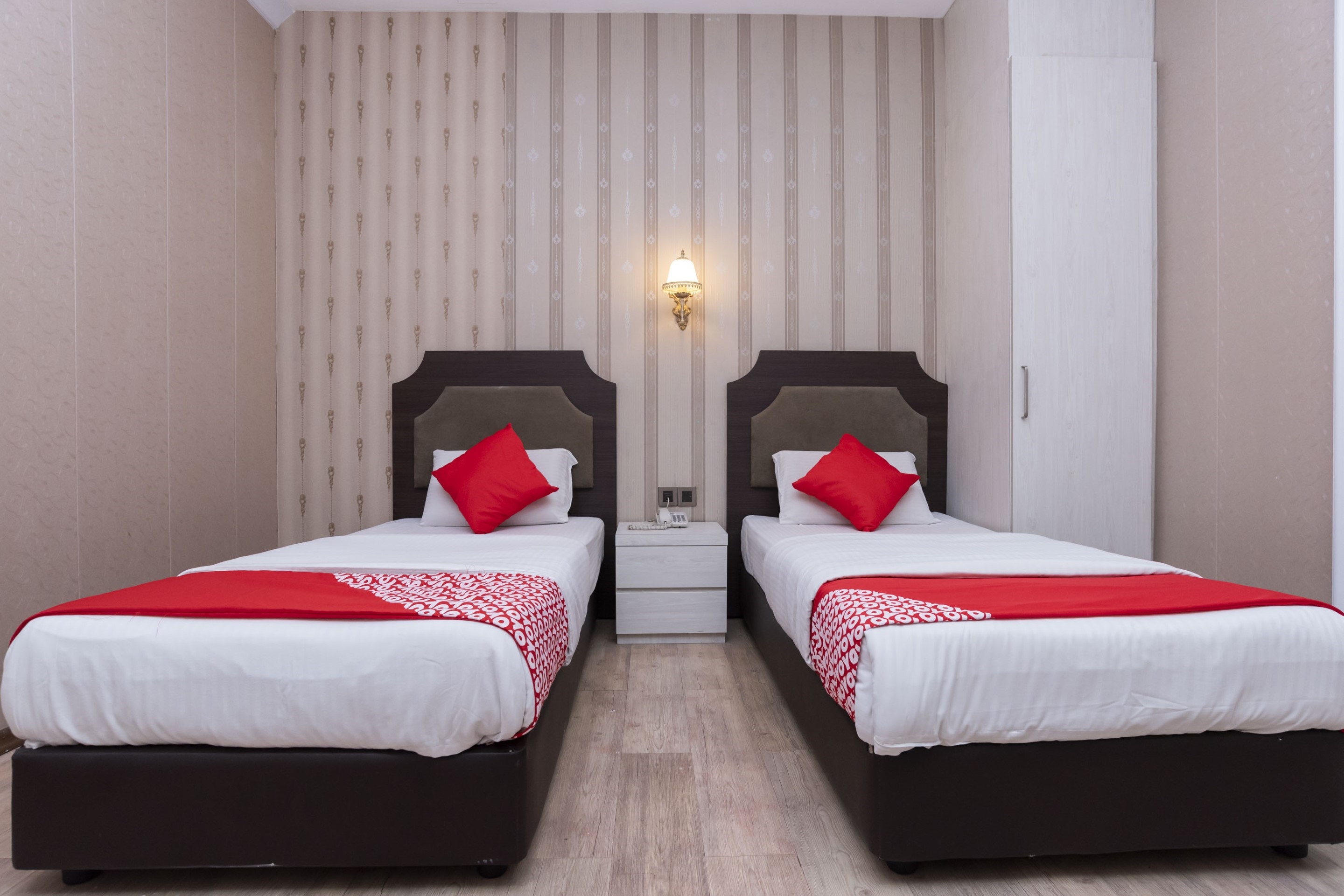 OYO 519 Domus Hotel