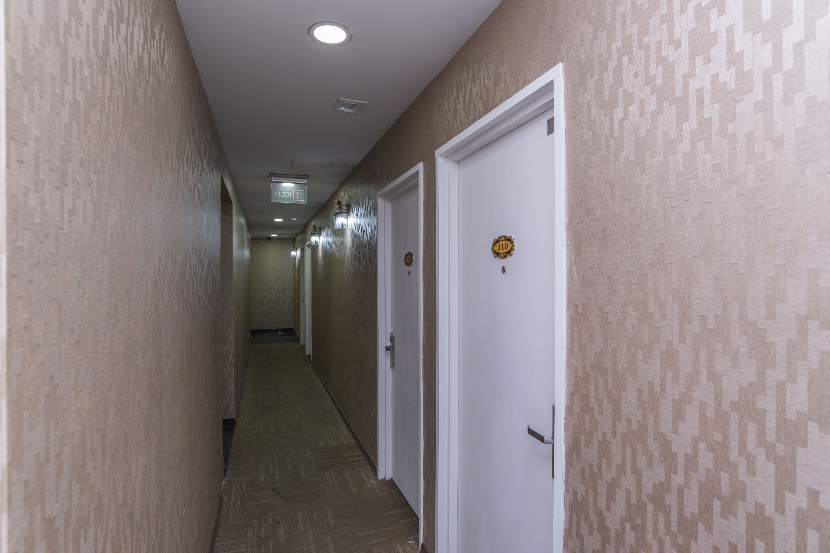 OYO 519 Domus Hotel