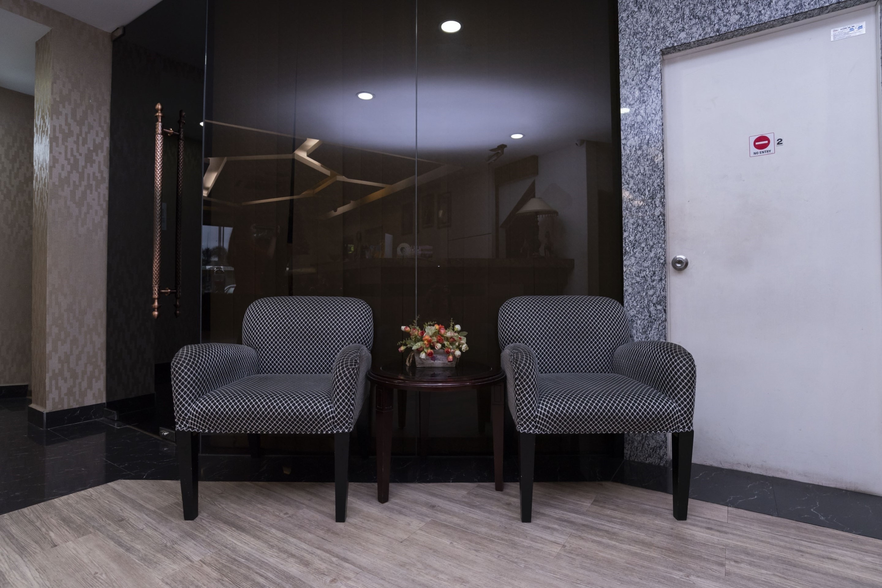 OYO 519 Domus Hotel
