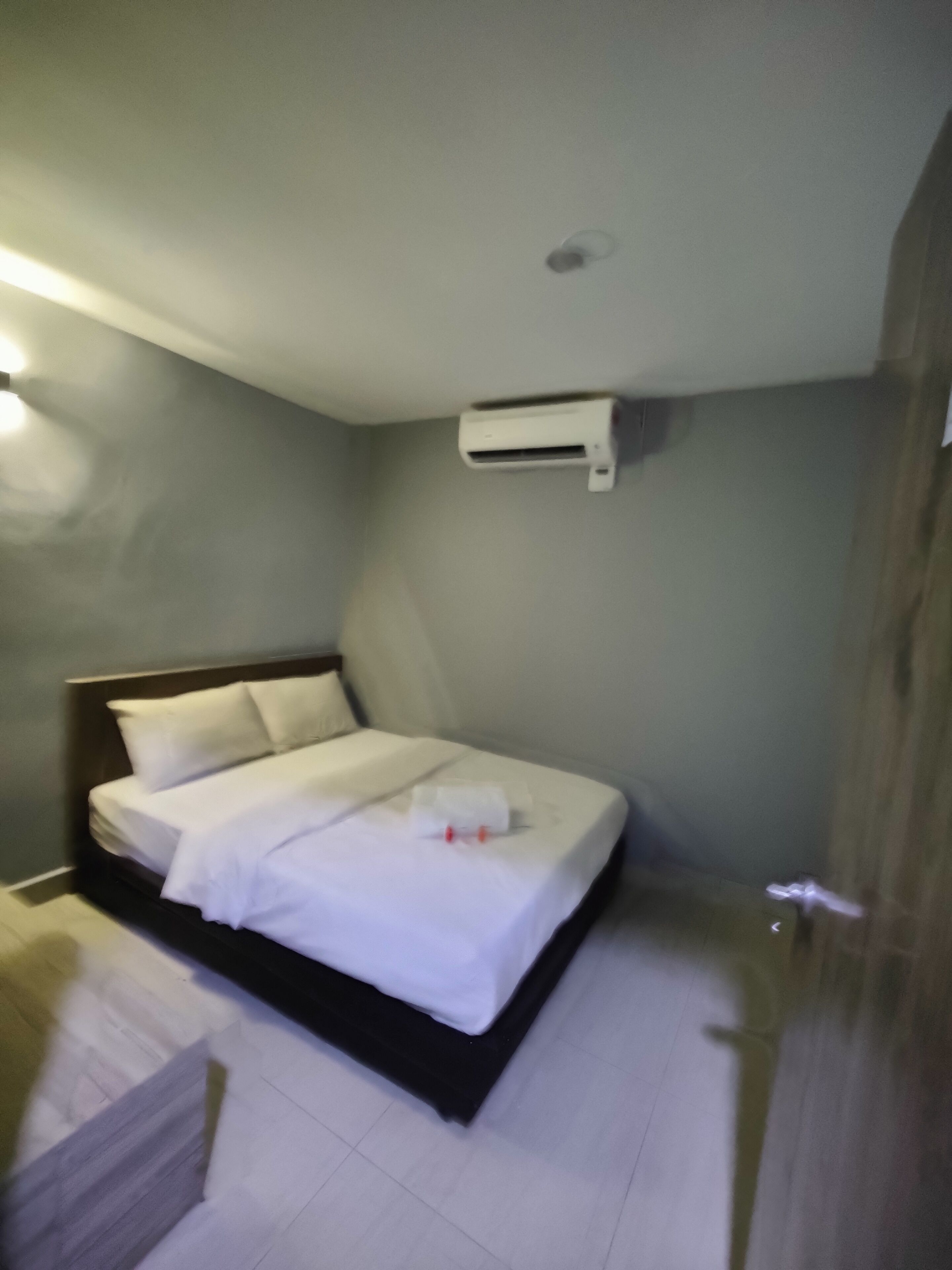 OYO 90848 Link Suite