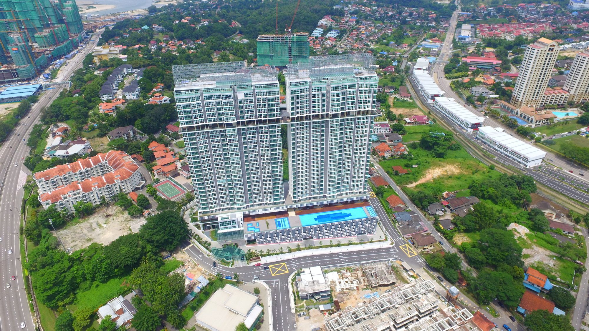 Paragon Serviced Suites @ Straits View