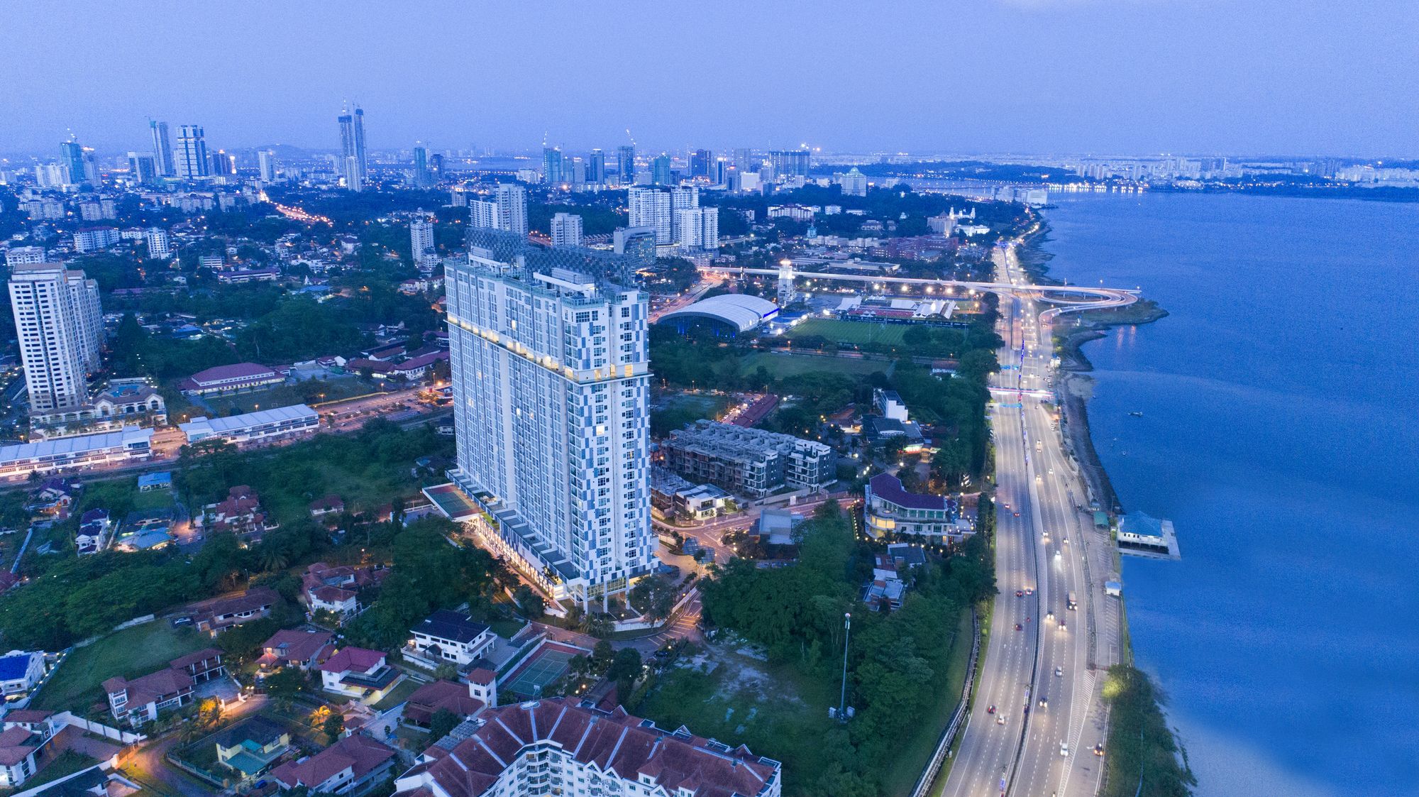 Paragon Serviced Suites @ Straits View
