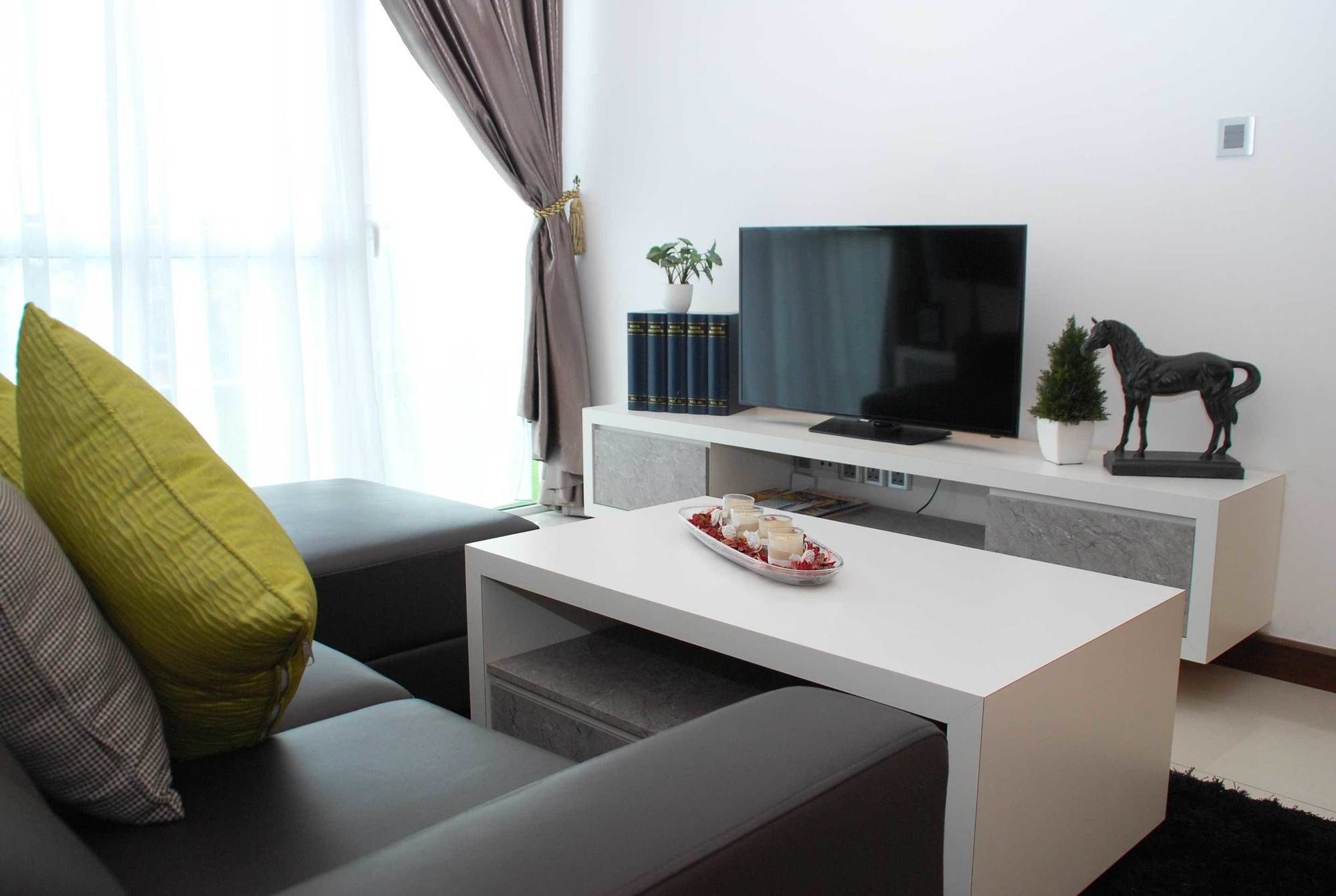 Paragon Serviced Suites @ Straits View
