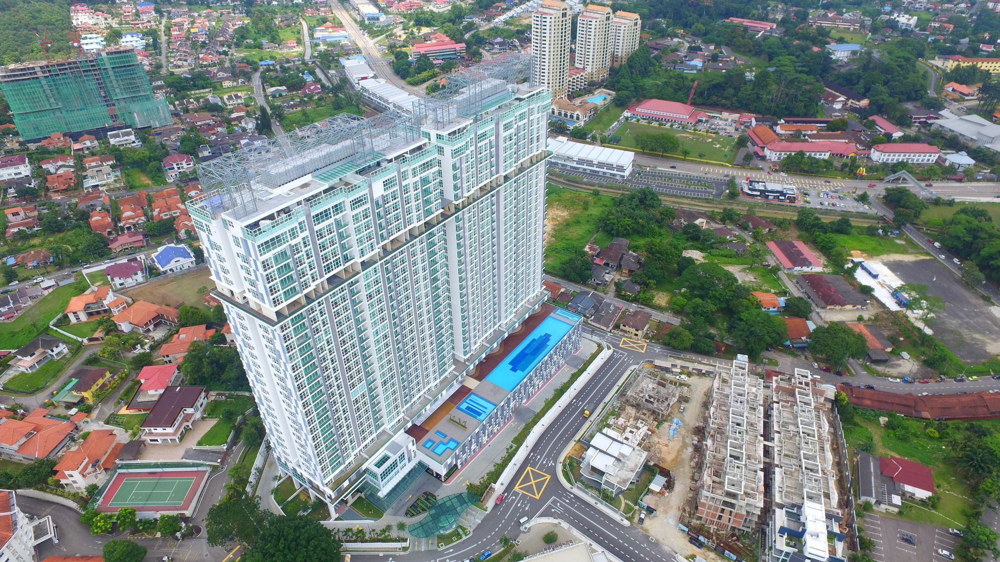 Paragon Serviced Suites @ Straits View