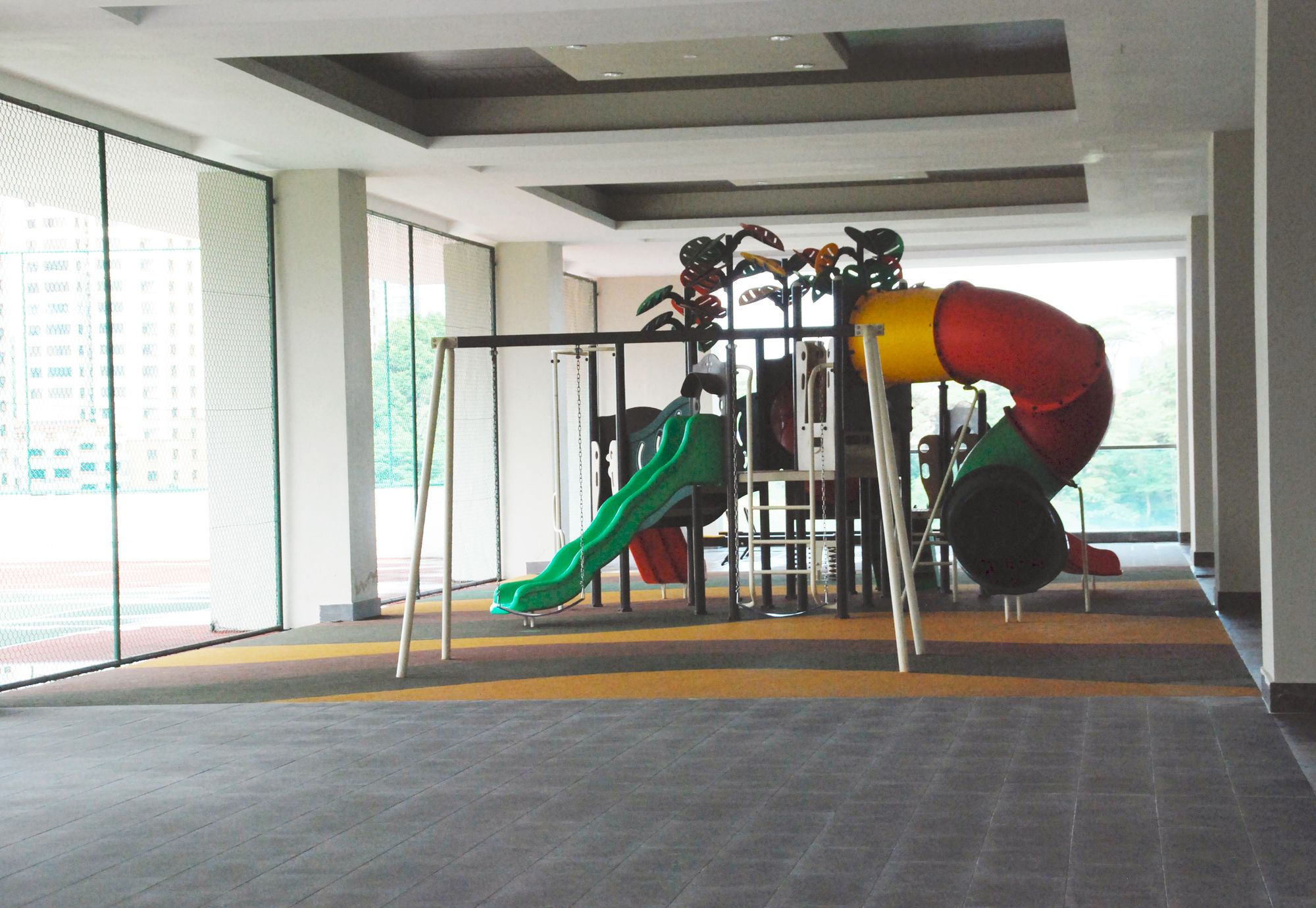 Paragon Serviced Suites @ Straits View