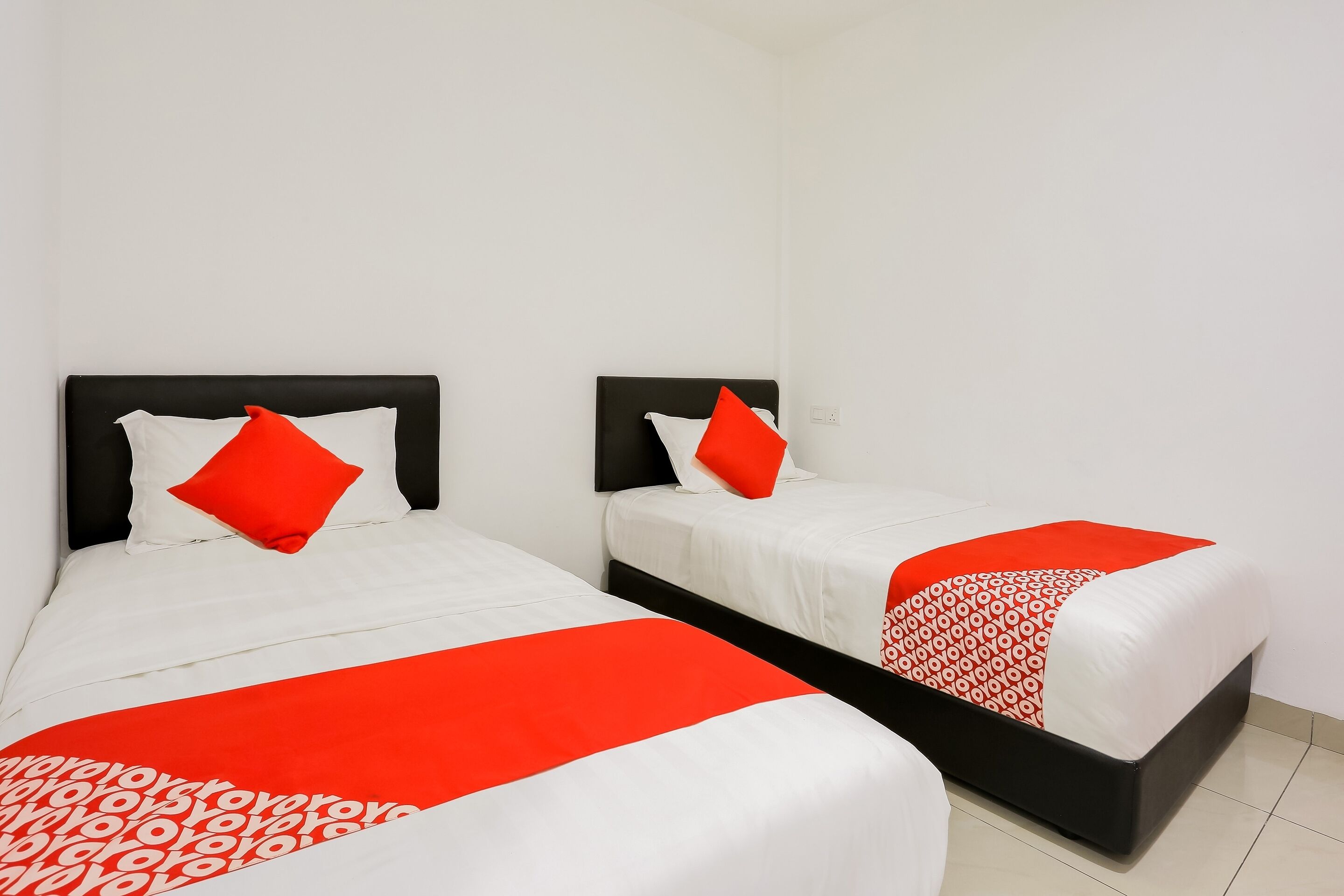 Rich Hotel by OYO Rooms