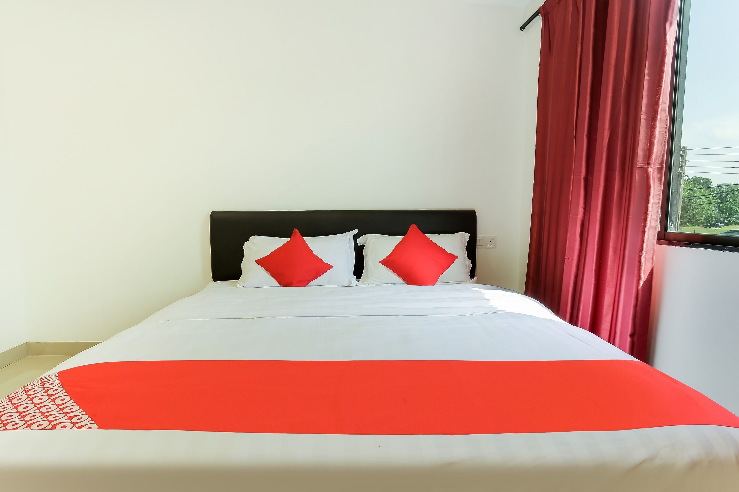 Rich Hotel by OYO Rooms