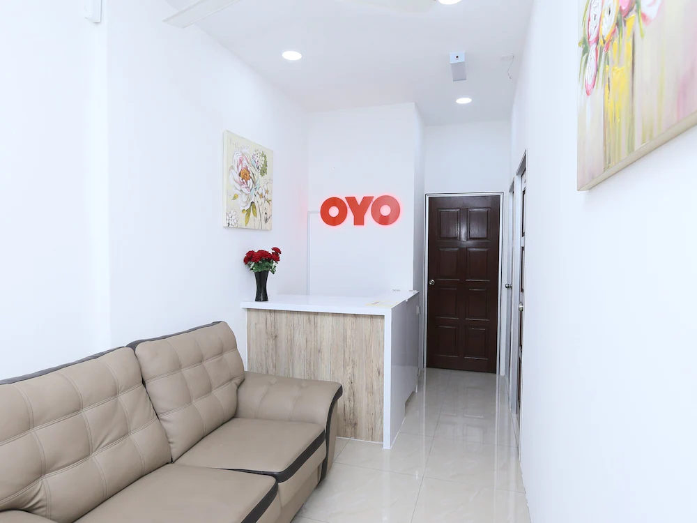 Roselyn Inn by OYO Rooms