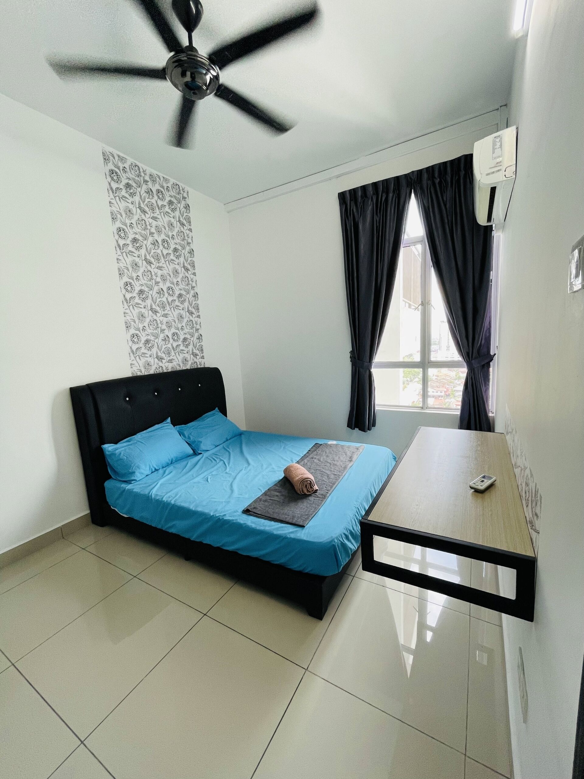 Suriamas Suites Condominum by OYO Rooms