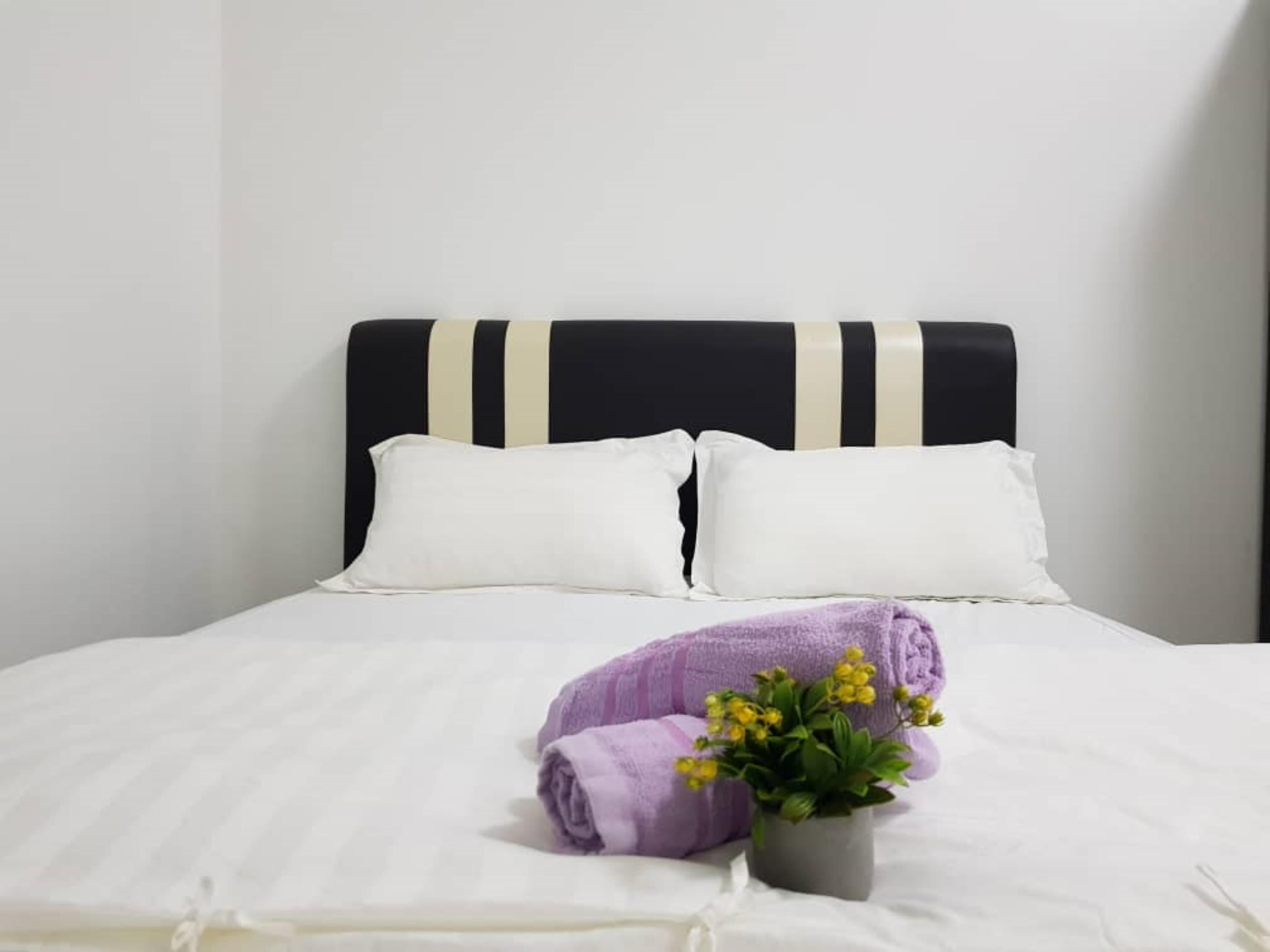 Suriamas Suites Condominum by OYO Rooms