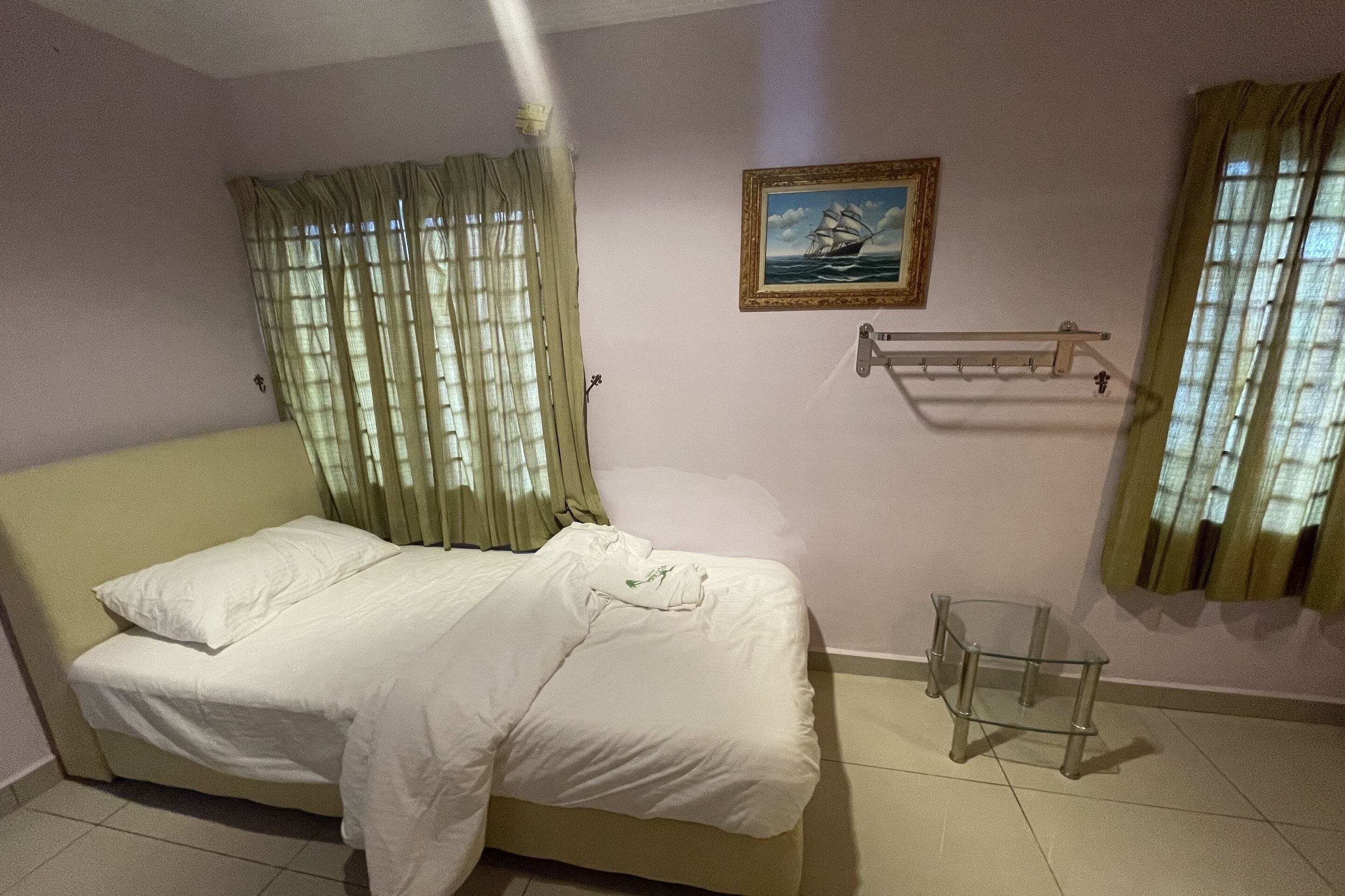 Suriamas Suites Condominum by OYO Rooms